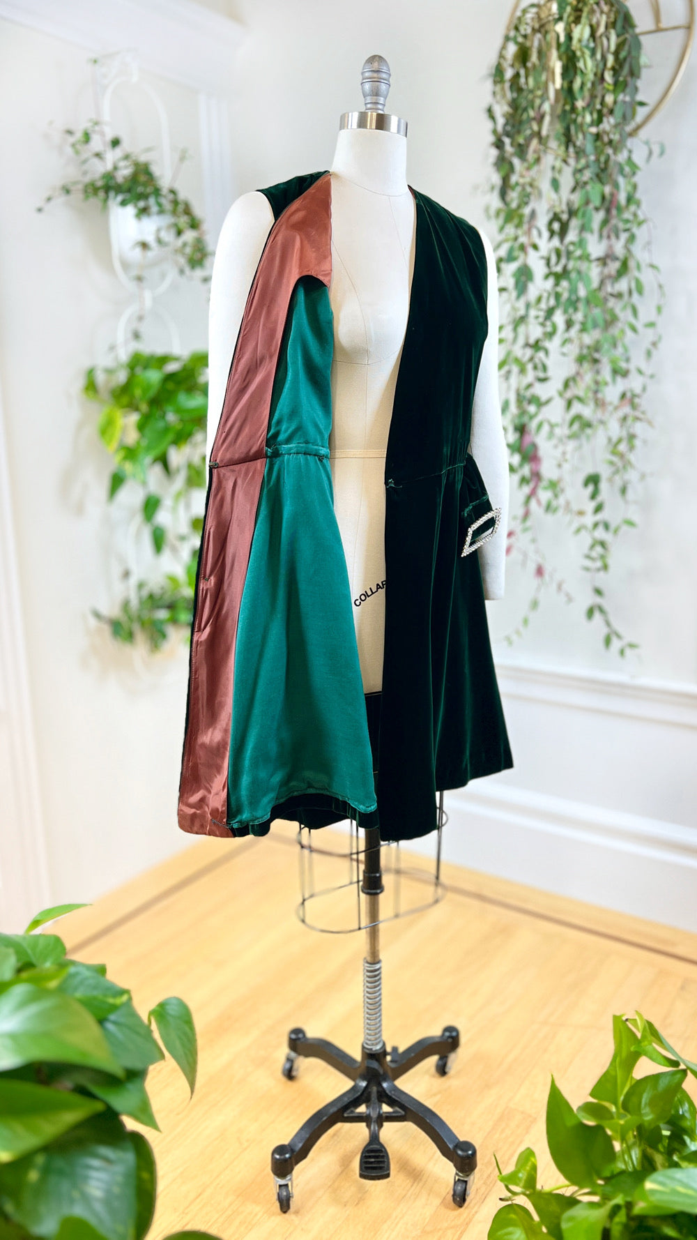 Vintage 1970s 70s Dark Forest Green Velvet Dress Rhinestone Wrap Mini Fit Flare Formal Holiday Cocktail Party Special Occasion