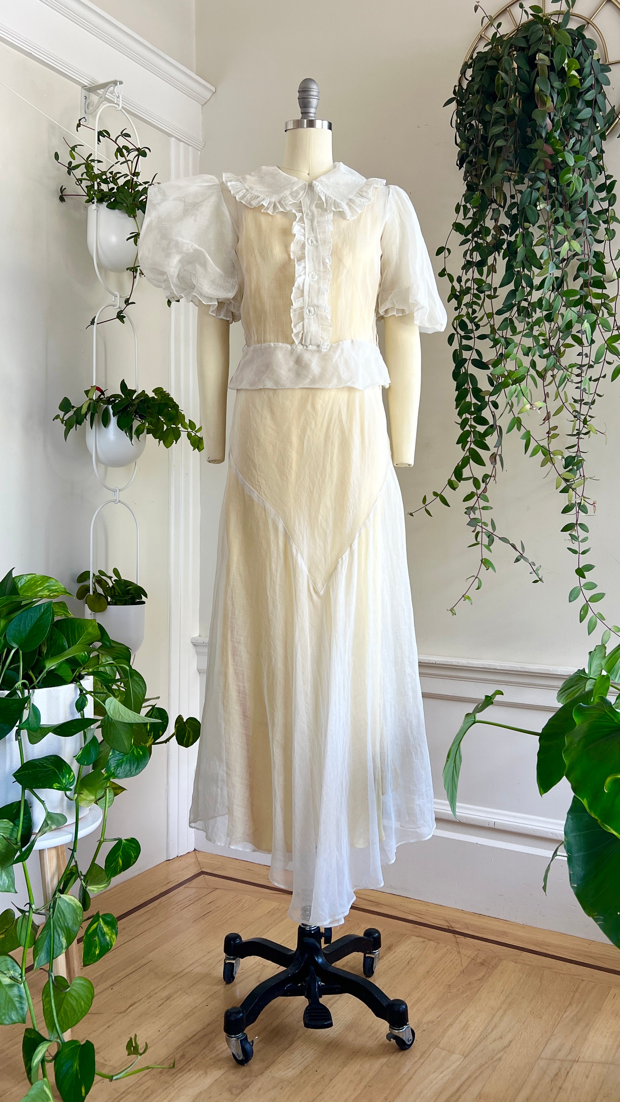 1930s organza dress 1930s Lime Green Organza Gown With Printed Tulips and Flocking