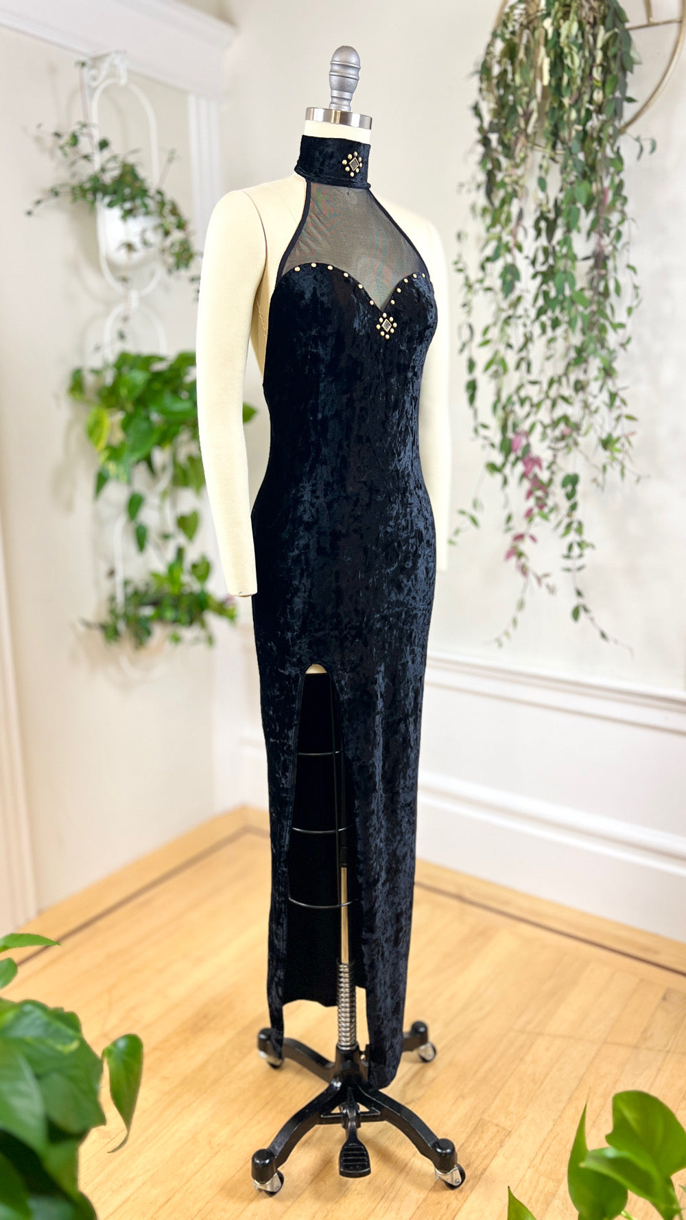 1990s Crushed Velvet Halter Maxi Dress | x-small/small