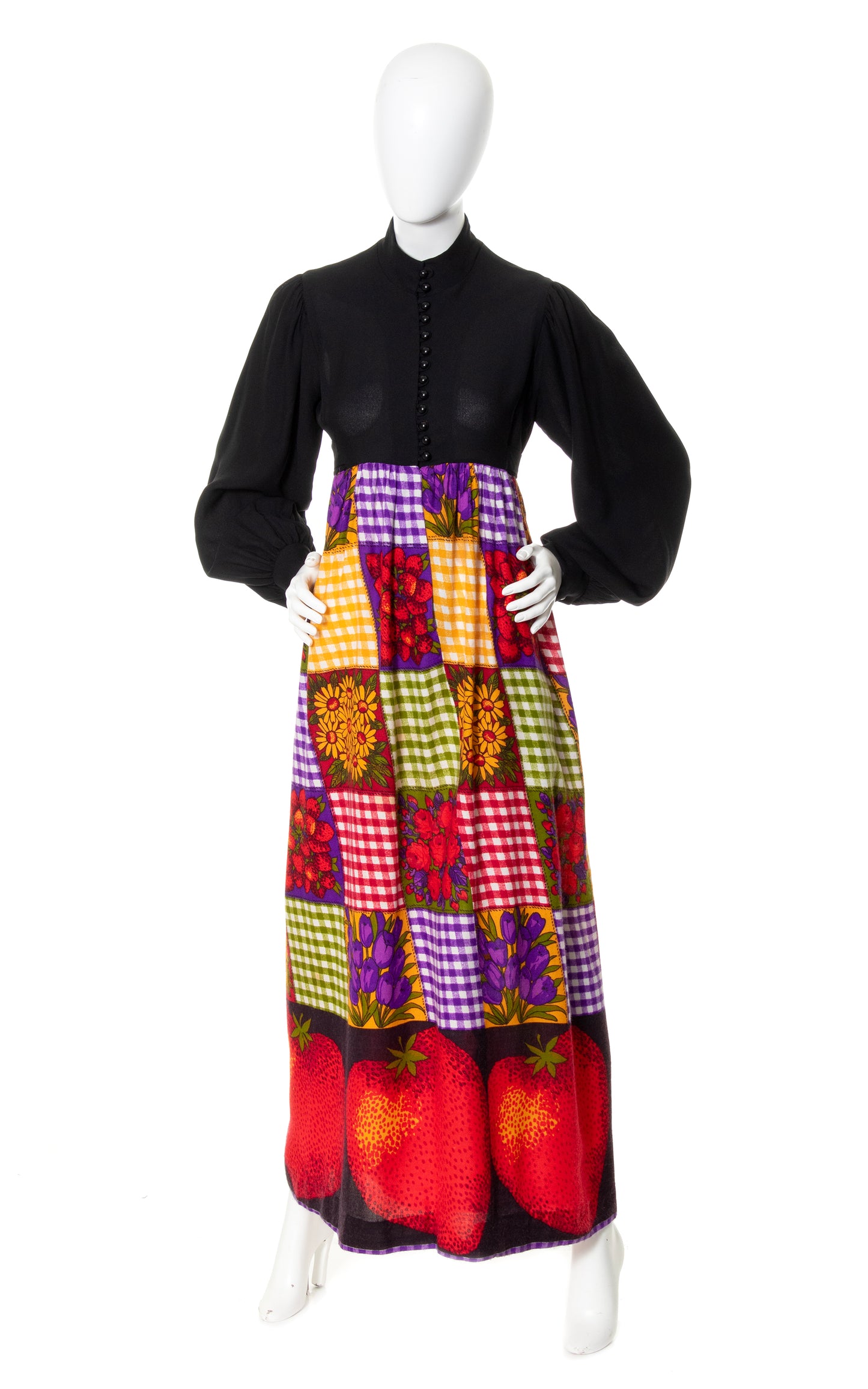 1970s Strawberry Border Print Maxi Dress | small