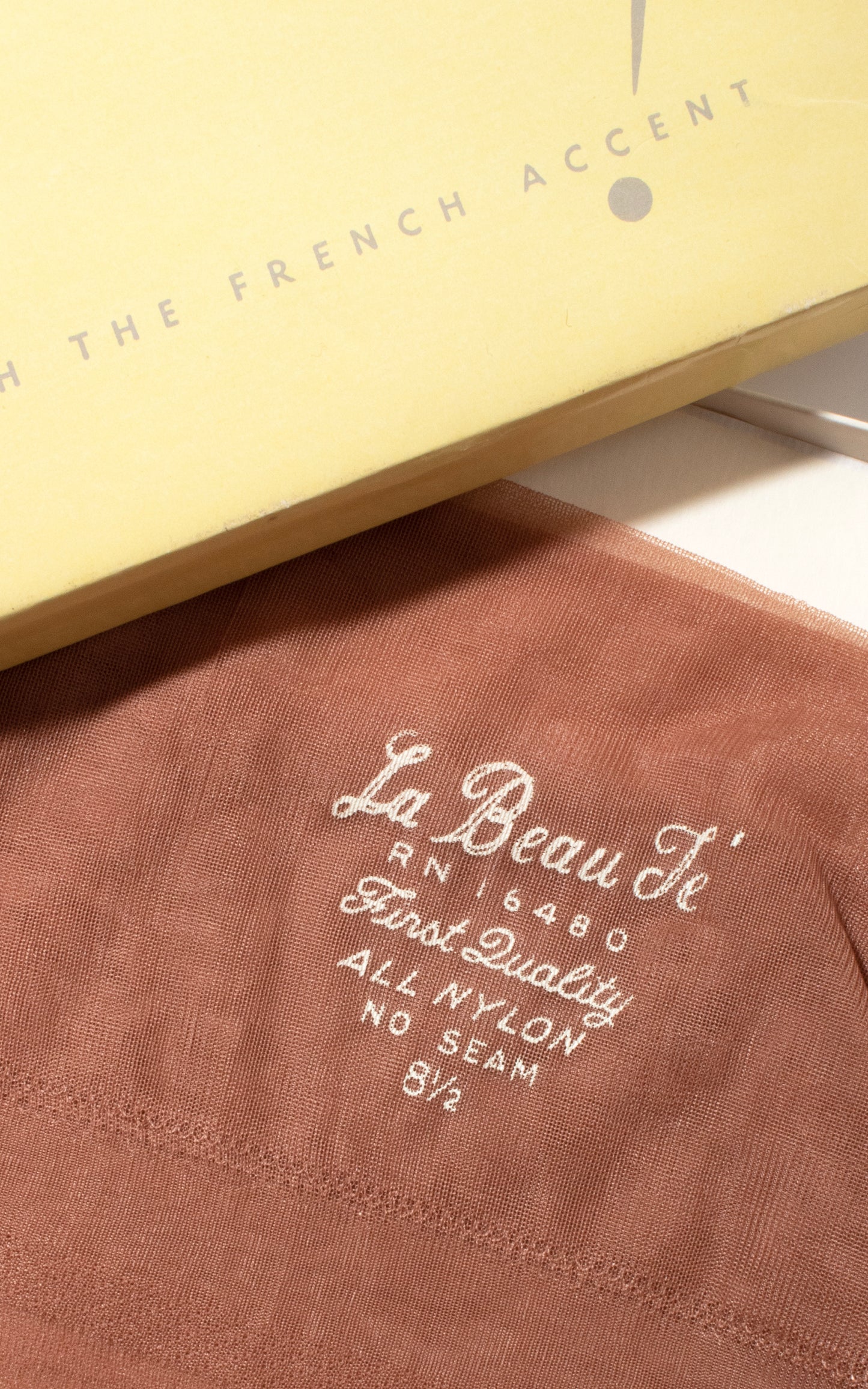 1960s La Beau Jé Seamless Nylon Stockings x2 Pairs (size 8.5 medium)