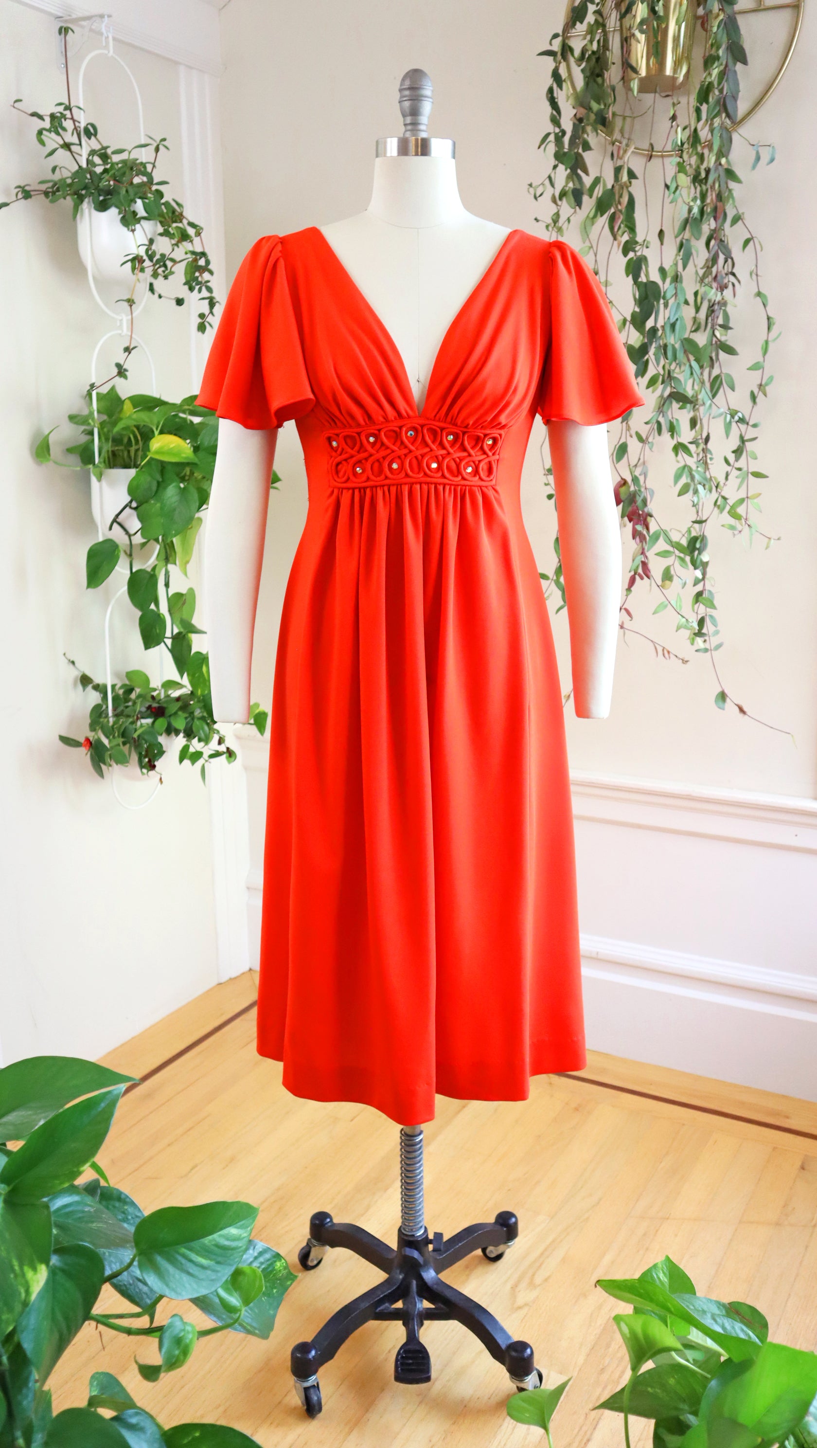 1970s midi dress Vintage 1970s Orange Floral Maxi Dress