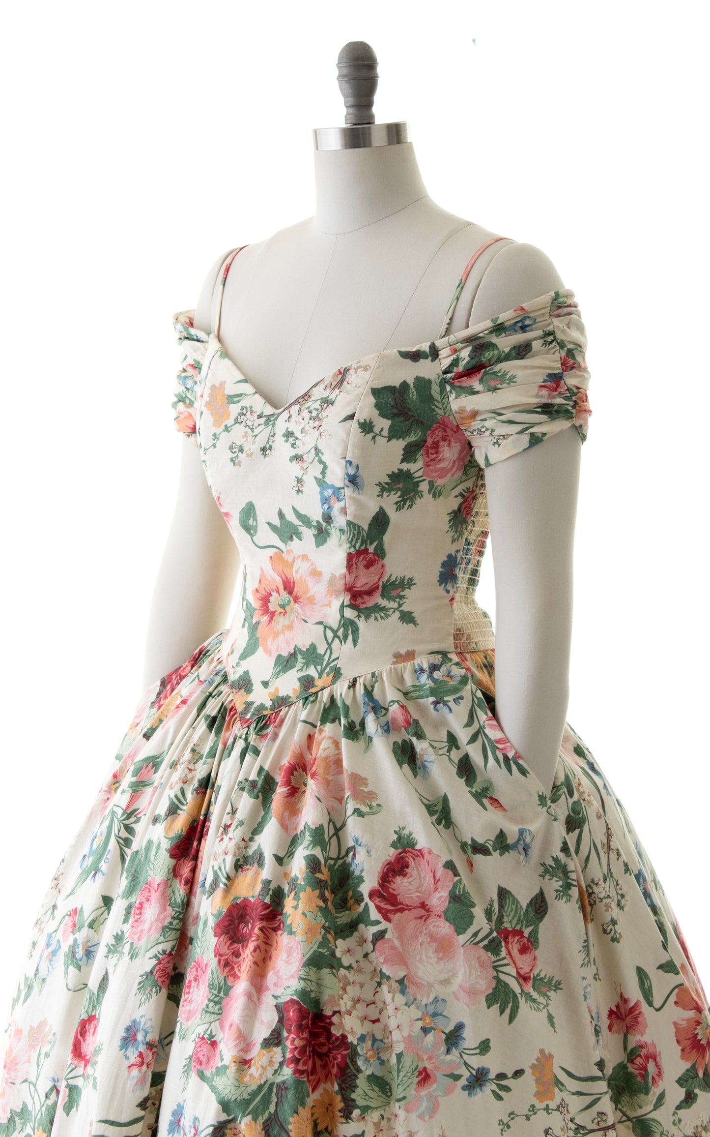 1980s KARIN STEVENS Romantic Floral Dress | small/medium