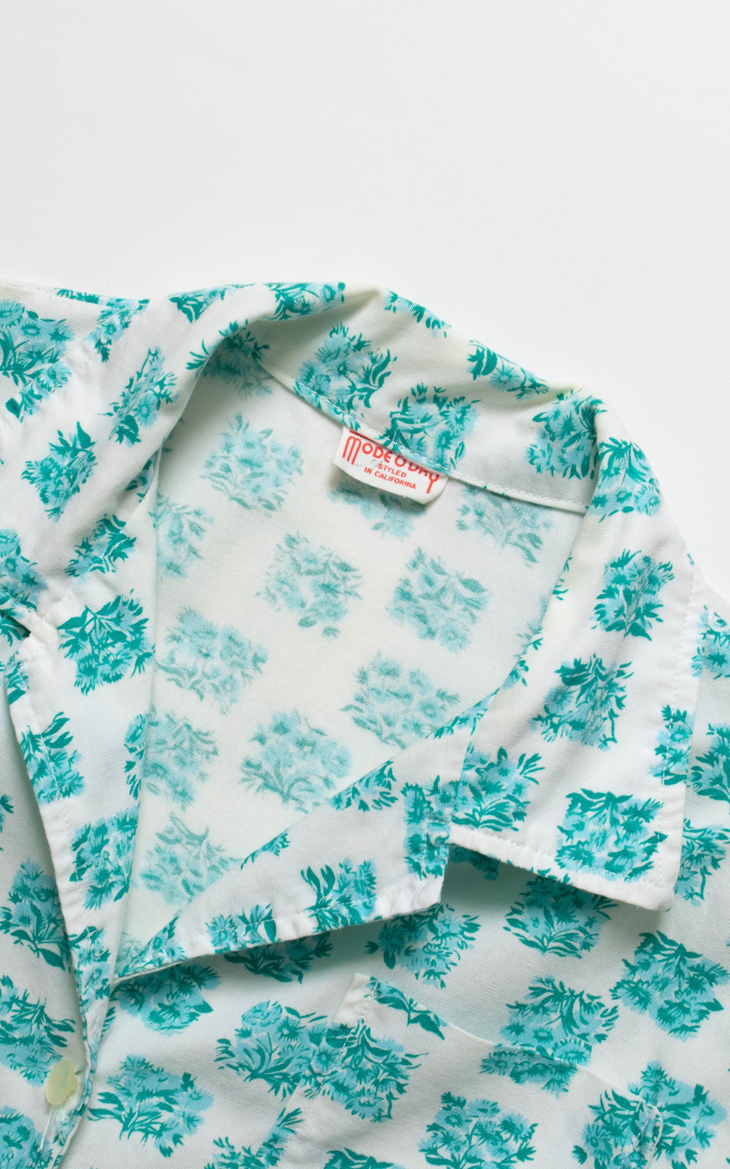 1950s MODE O' DAY Floral Cotton Sleeveless Blouse | large