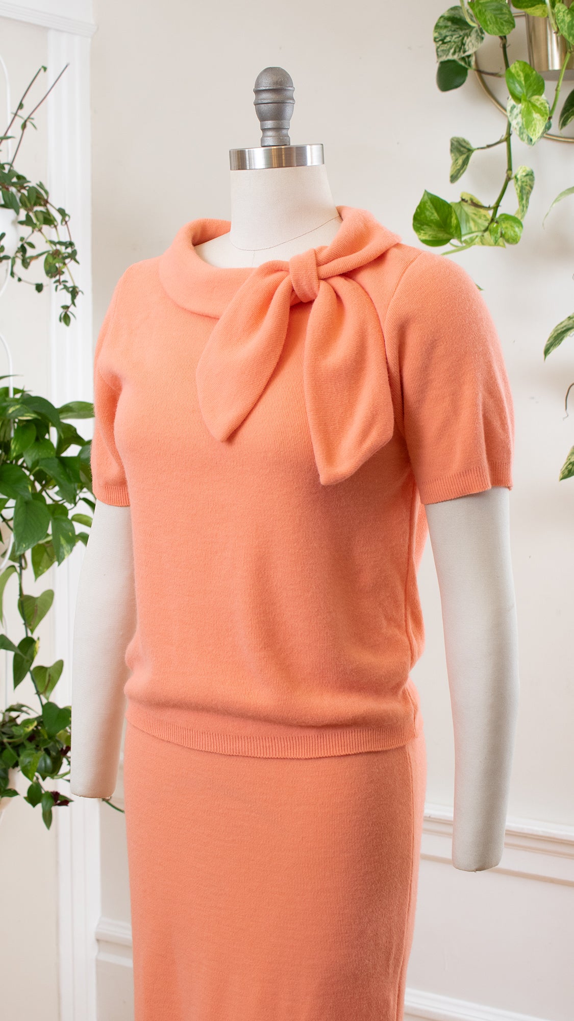 NEW ⭐️ 1960s Peach Knit Skirt Set | small/medium