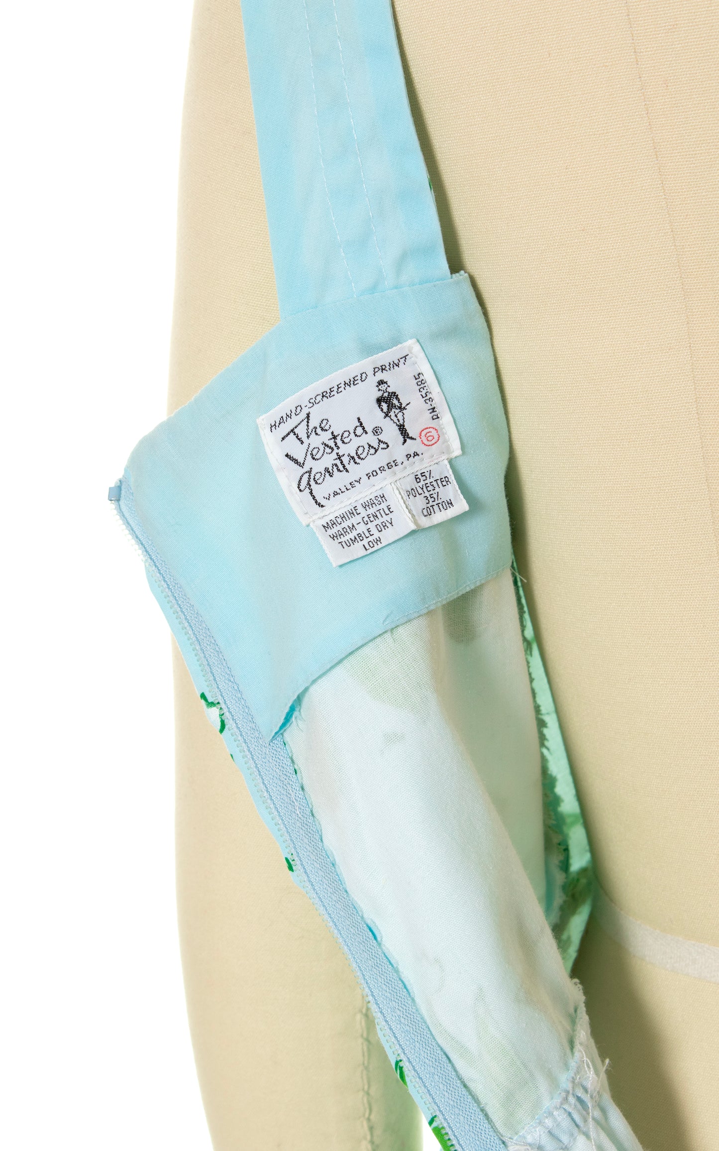 1970s VESTED GENTRESS Bunny Floral Novelty Print Sundress | small