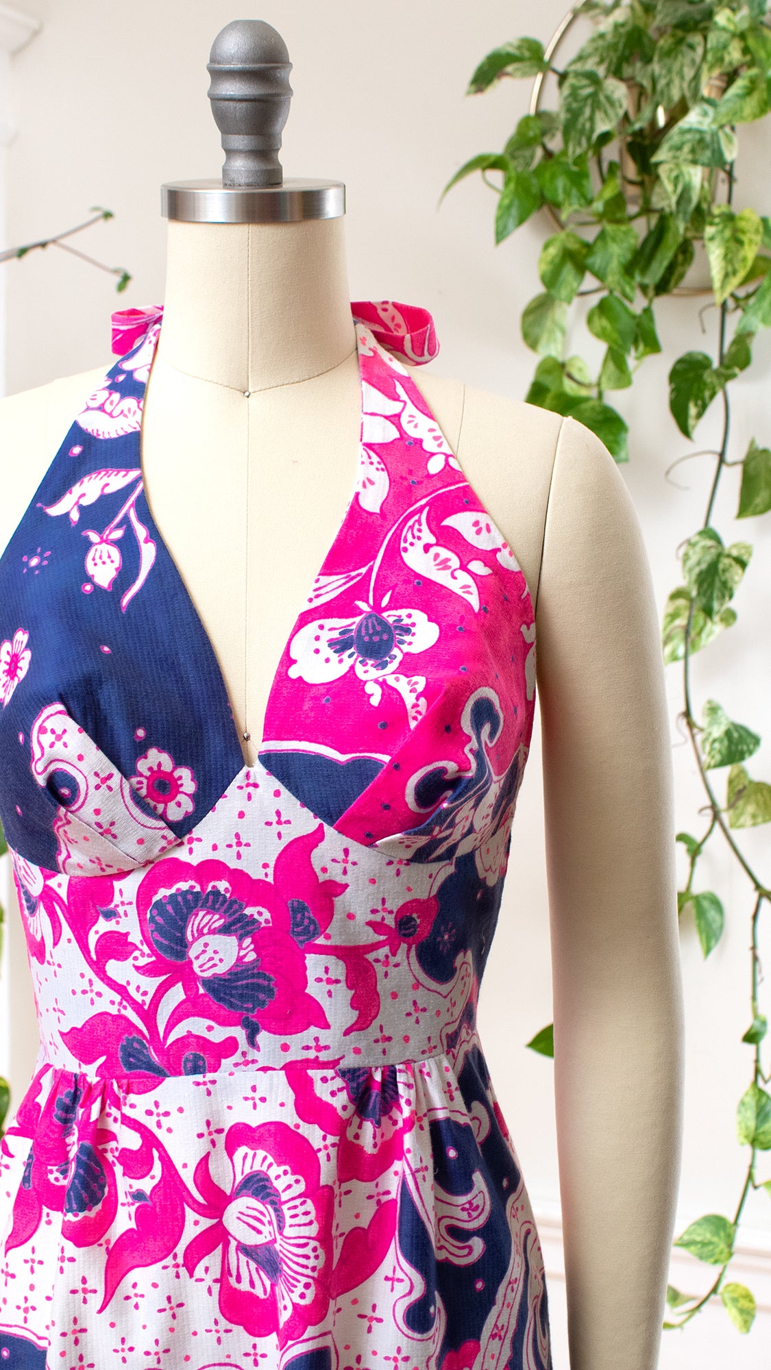 1970s KAMEHAMEHA Floral Halter Maxi Dress | x-small