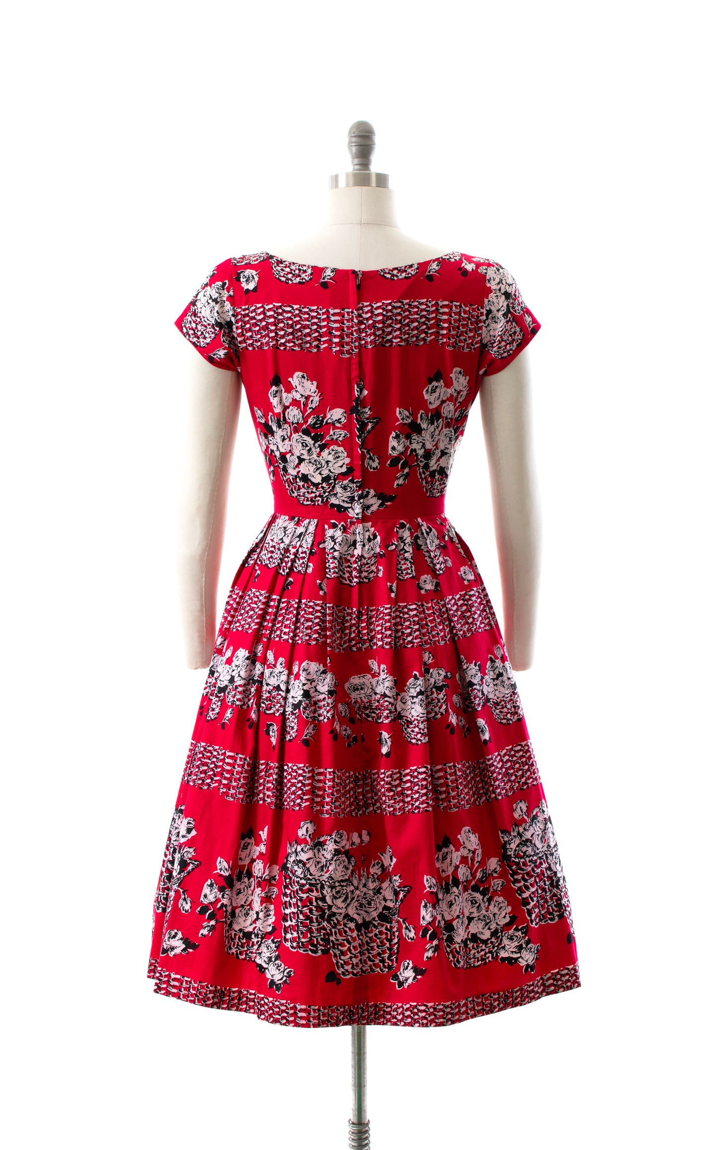 MODERN Retrospec'd Floral Baskets Dress | medium