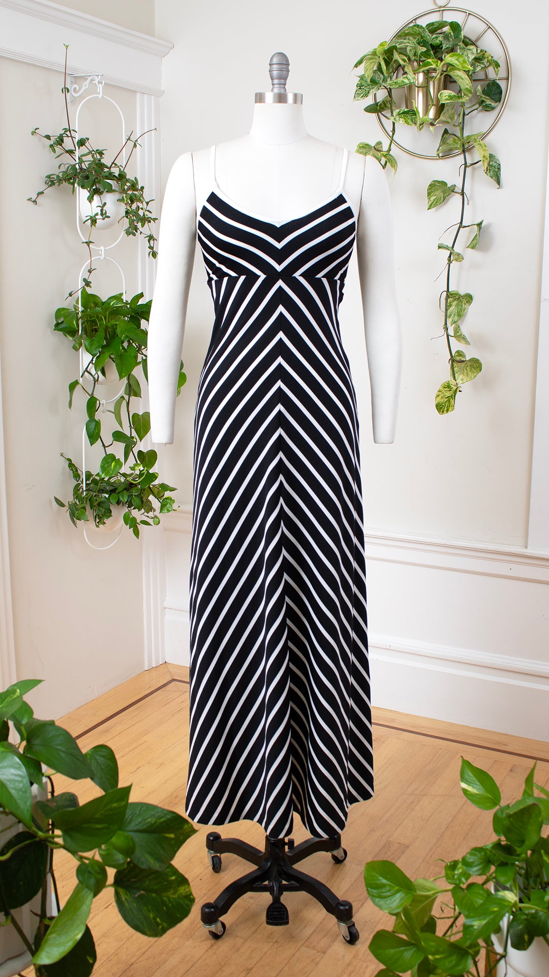 1970s Chevron Striped Maxi Dress | x-small/small Birthday Life Vintage 1970s Chevron Striped Maxi Dress | x-small/small Birthday Life Vintage