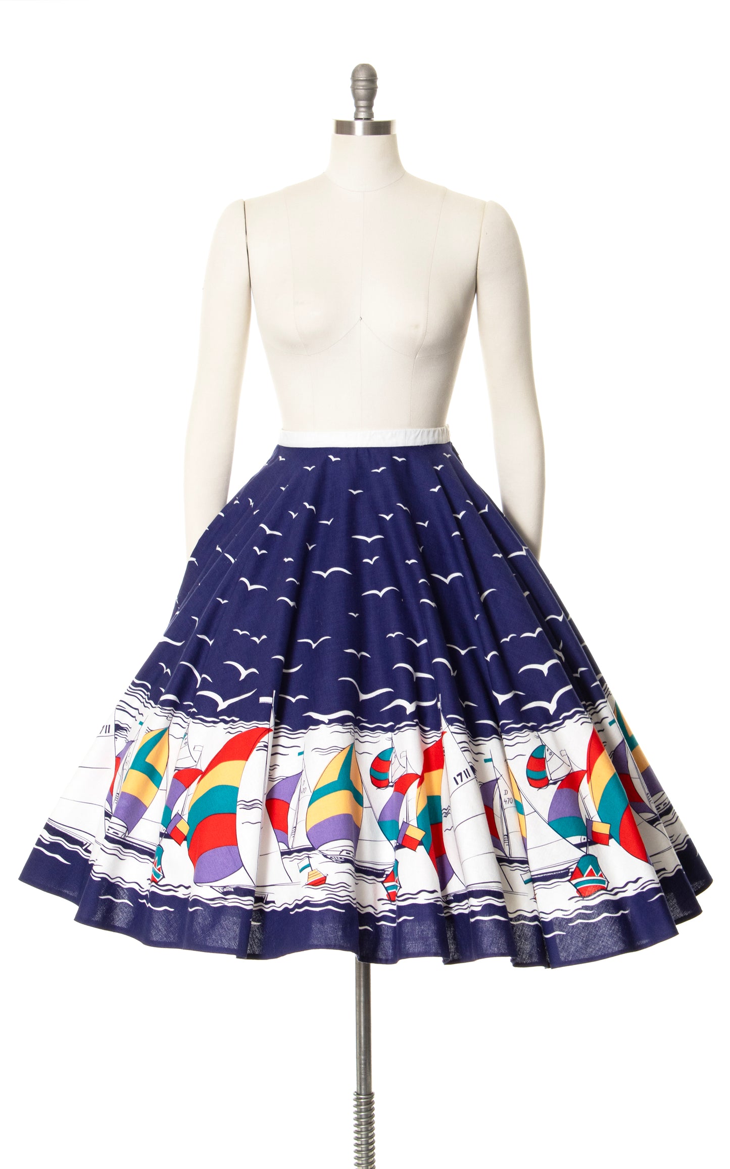 1970s does 1950s Sailboat Novelty Border Print Circle Skirt | small