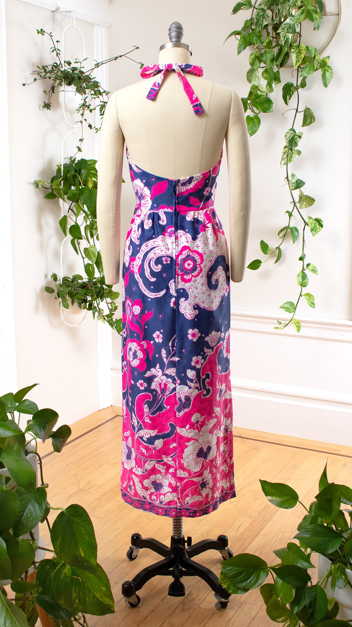 1970s KAMEHAMEHA Floral Halter Maxi Dress | x-small