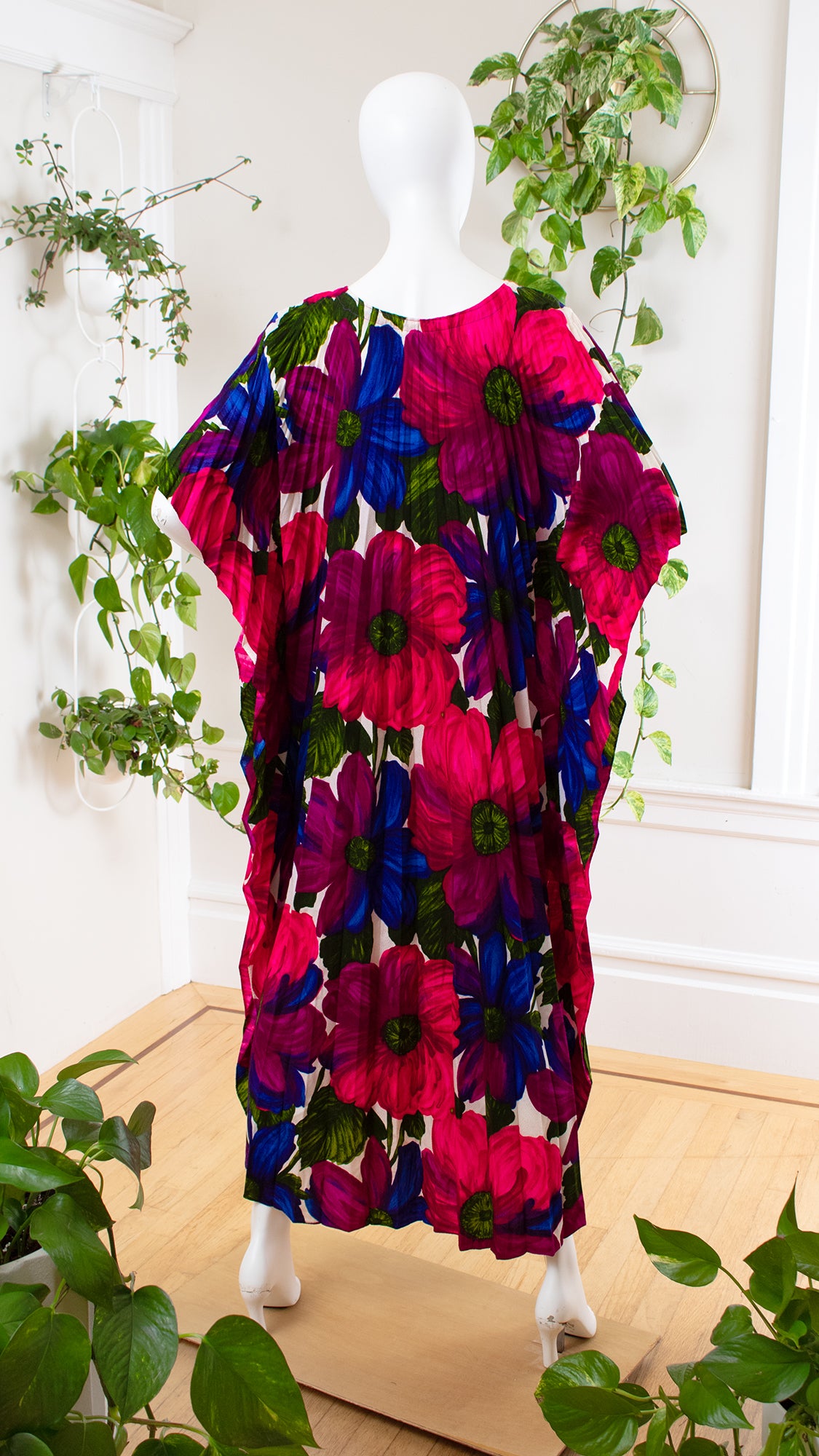 1960s 1970s Floral Barkcloth Kaftan | OSFM