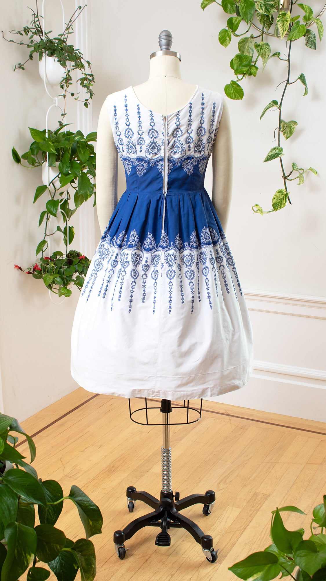 1950s Embroidered Colorblock Sundress | small