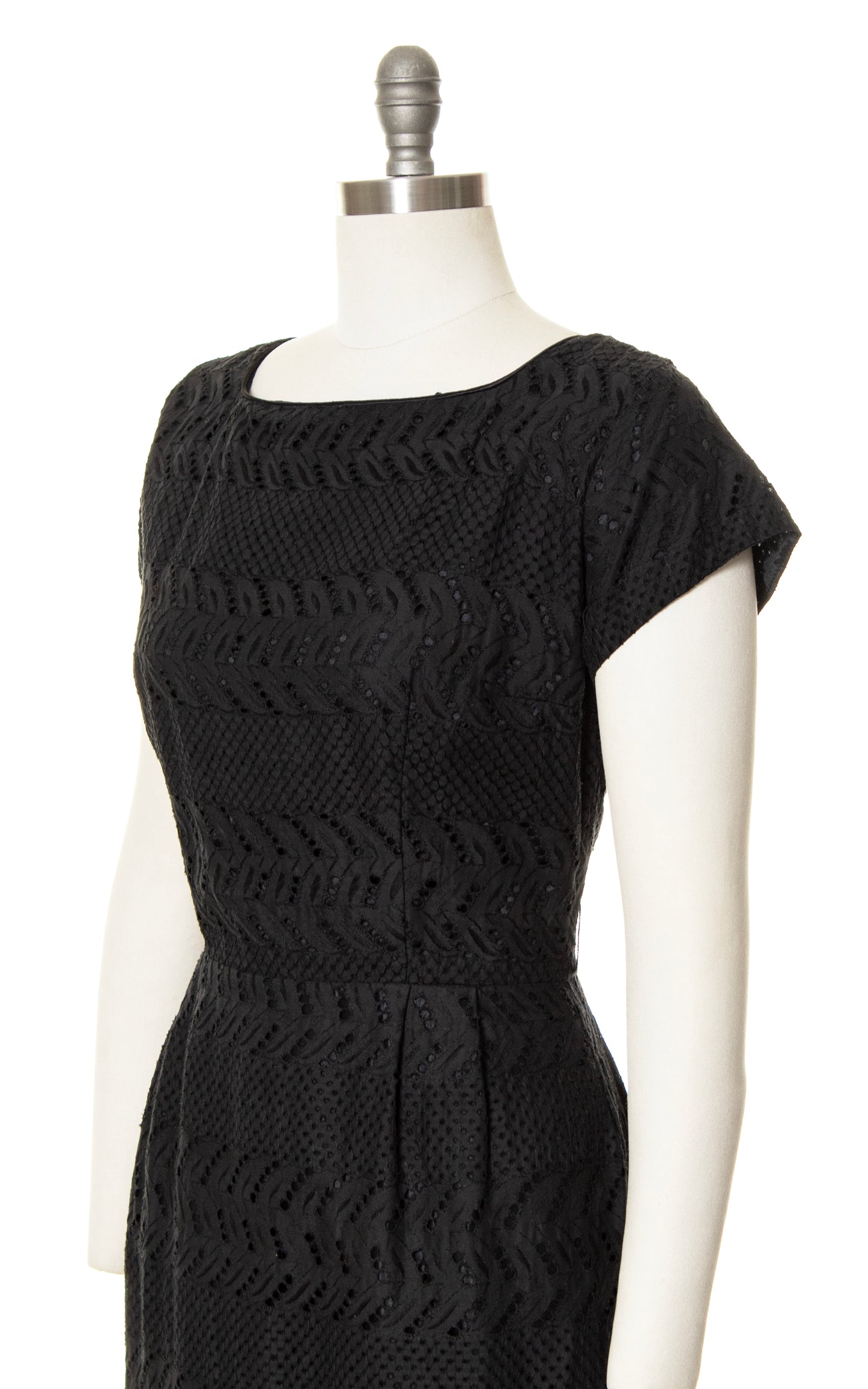 1960s Eyelet Cotton Lace Wiggle Dress | medium