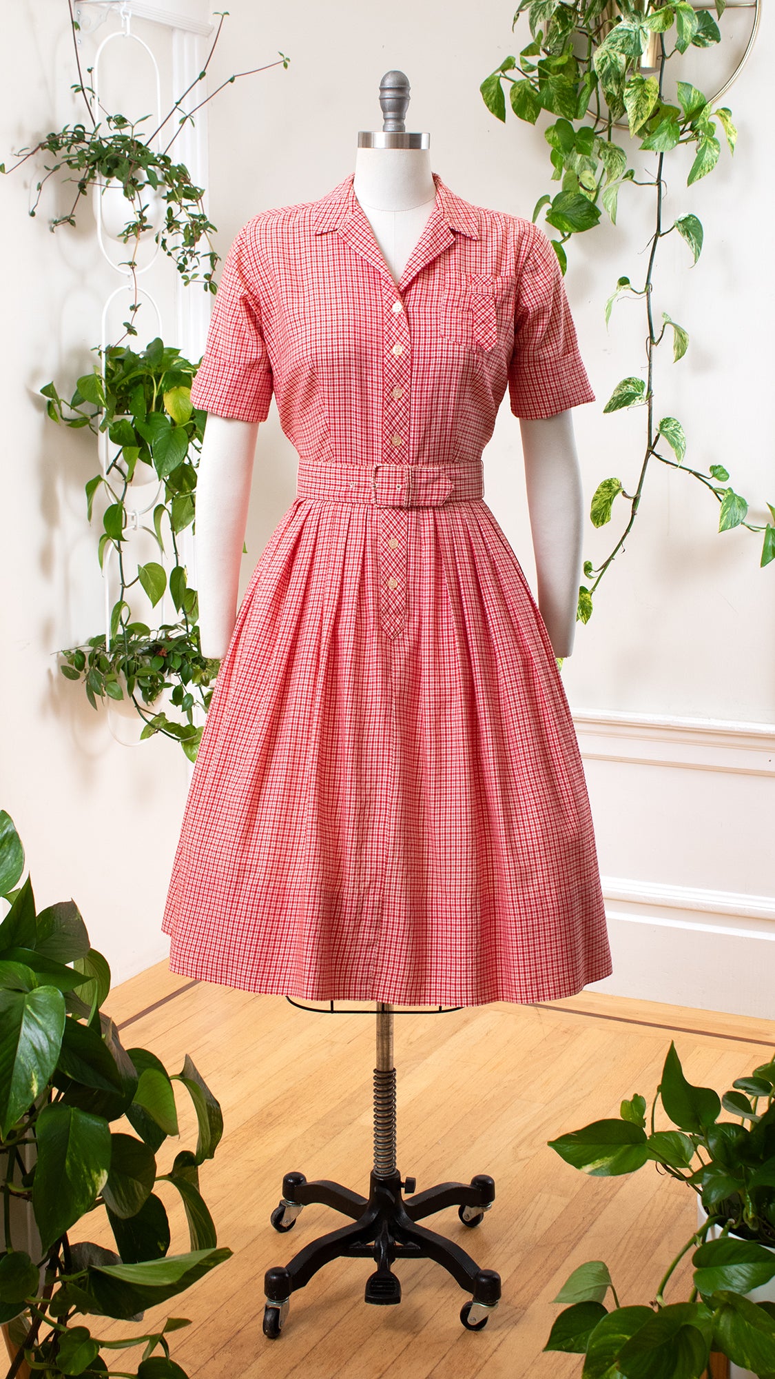 1950s Red Gingham Shirtwaist Dress | small