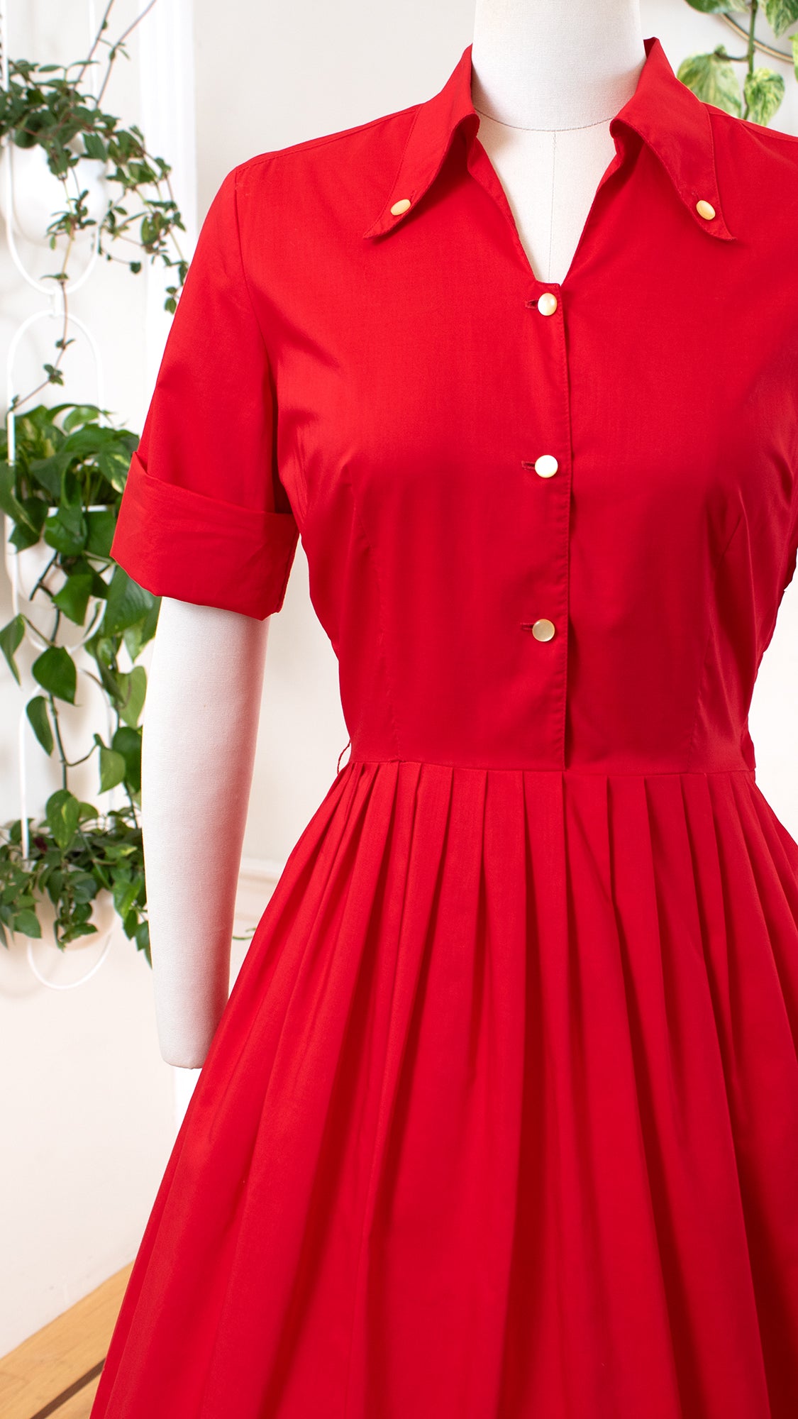 1960s Red Cotton Shirtwaist Dress | medium