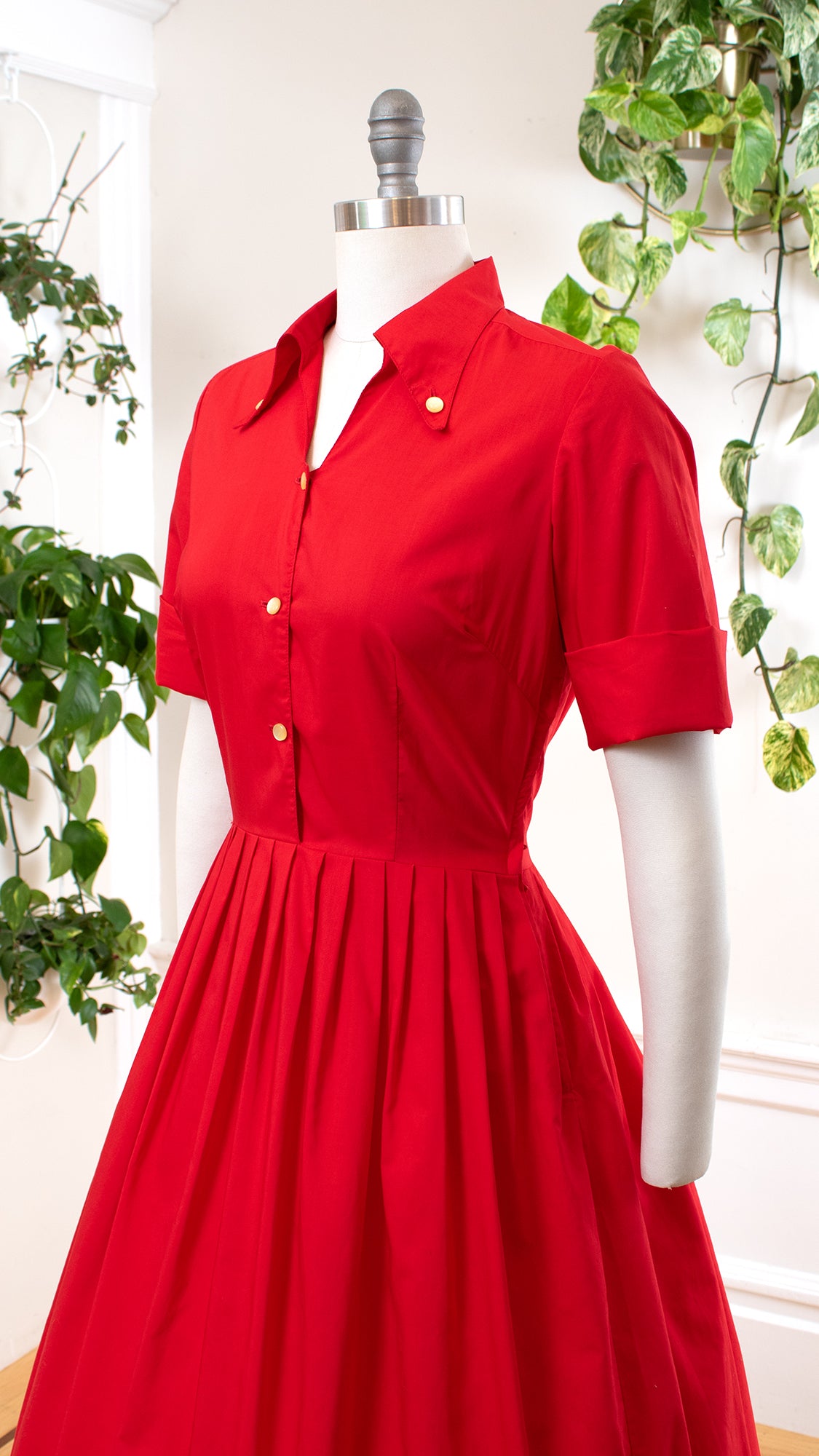 1960s Red Cotton Shirtwaist Dress | medium