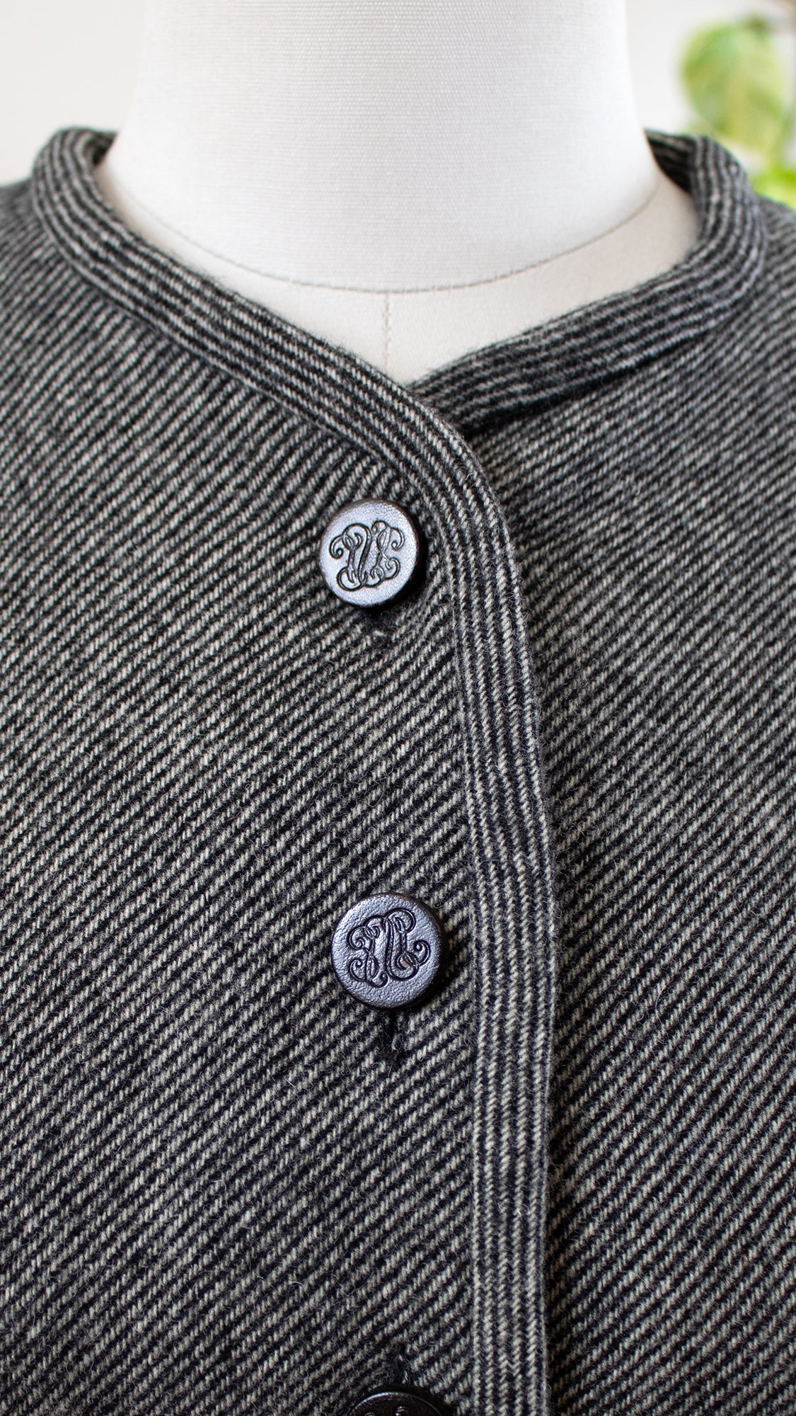 1950s Grey Wool Shirtwaist Wiggle Dress | small/medium