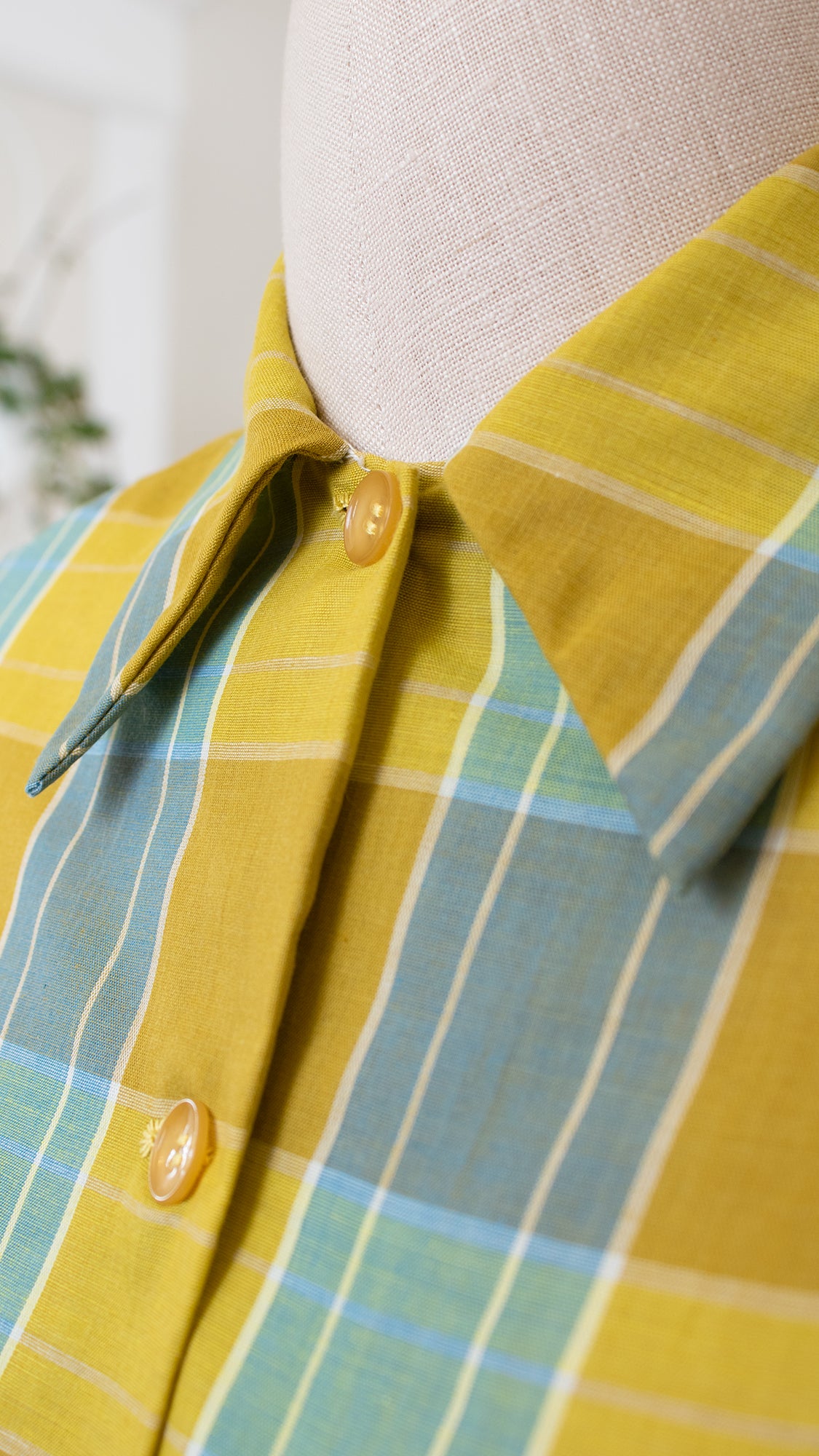 1960s Green Plaid Button Up Blouse | large