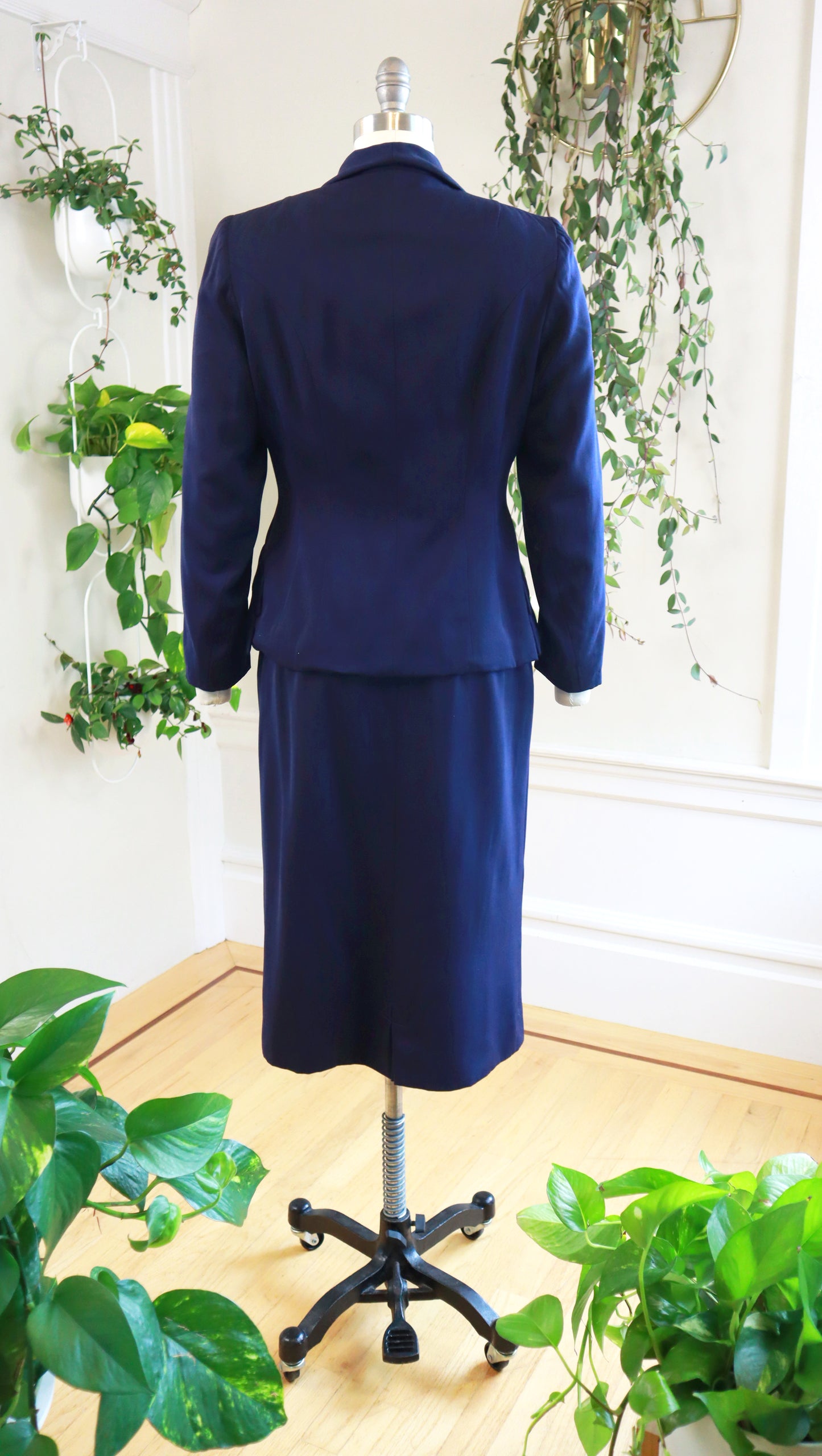 1940s Navy Wool Skirt Suit | small