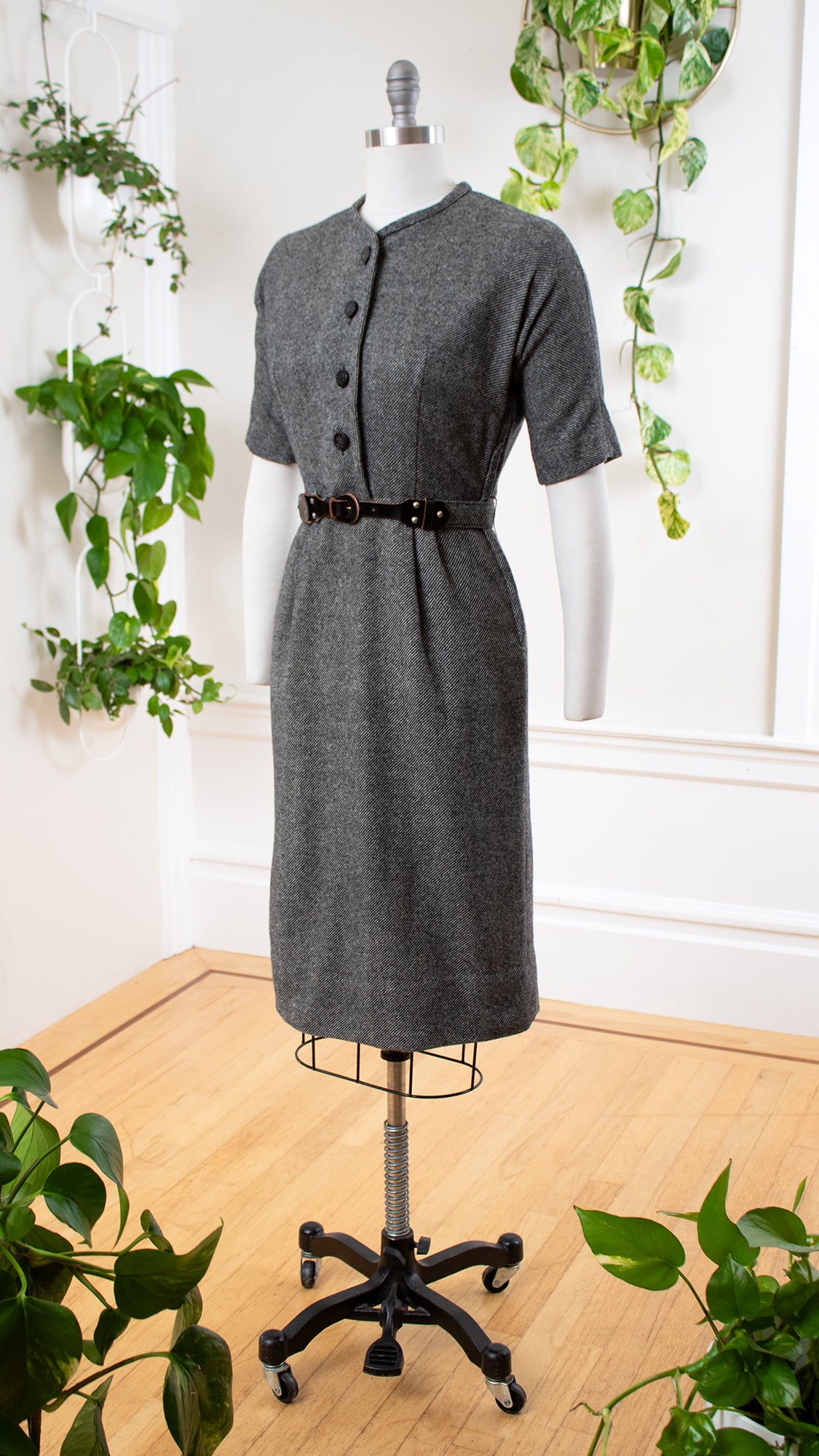 1950s Grey Wool Shirtwaist Wiggle Dress | small/medium
