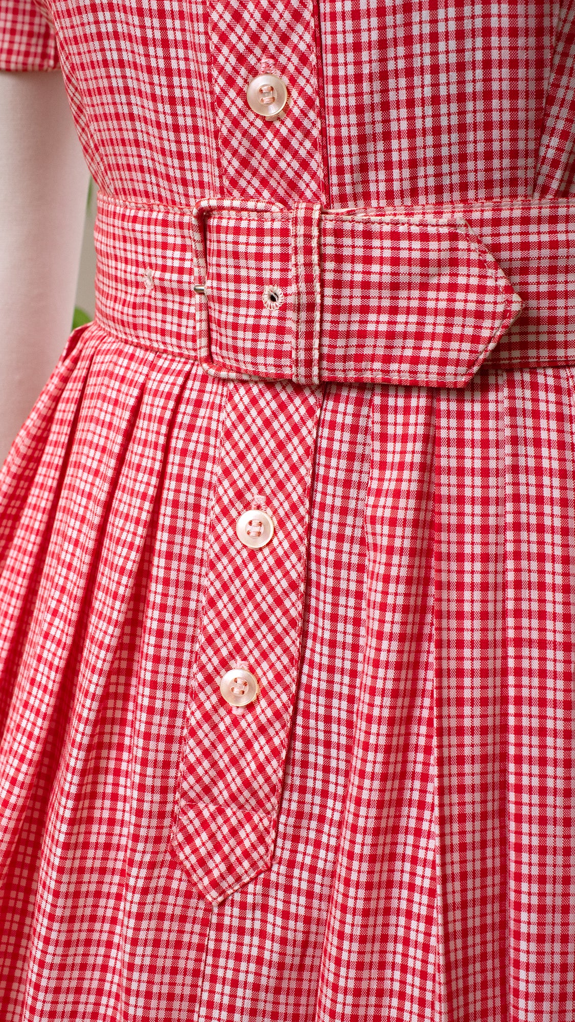 1950s Red Gingham Shirtwaist Dress | small