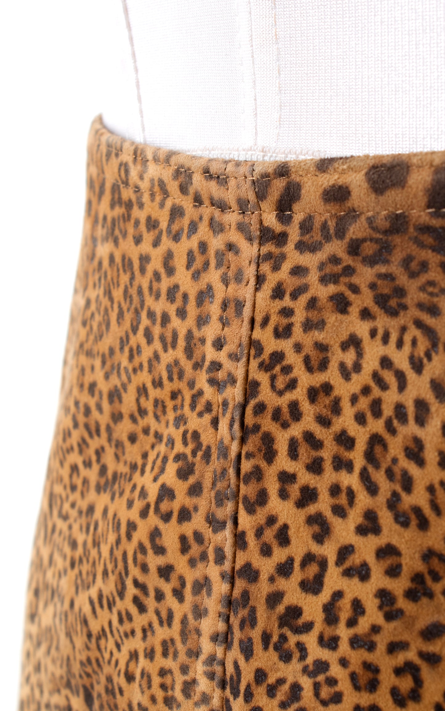 1980s Suede Leopard Print Skirt | x-large