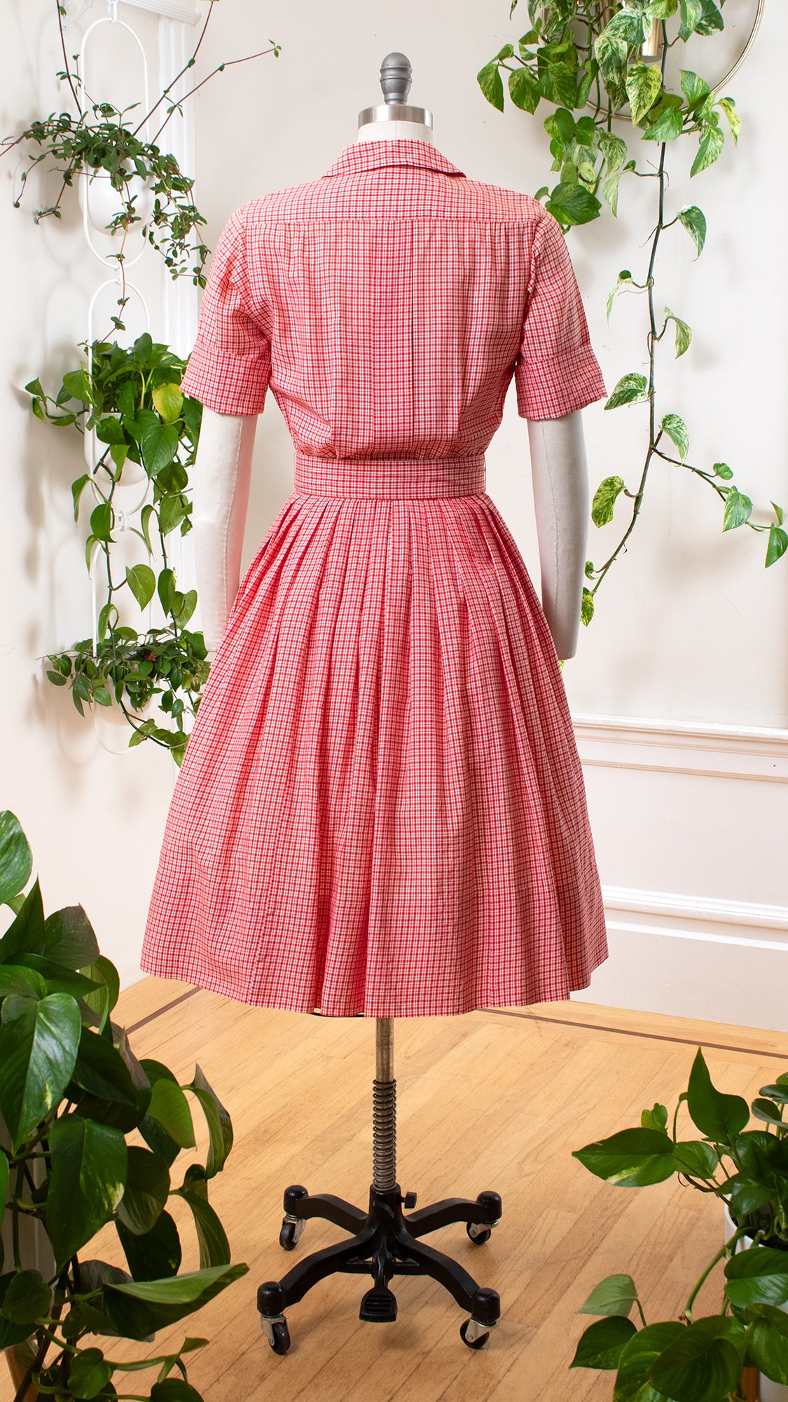 1950s Red Gingham Shirtwaist Dress | small