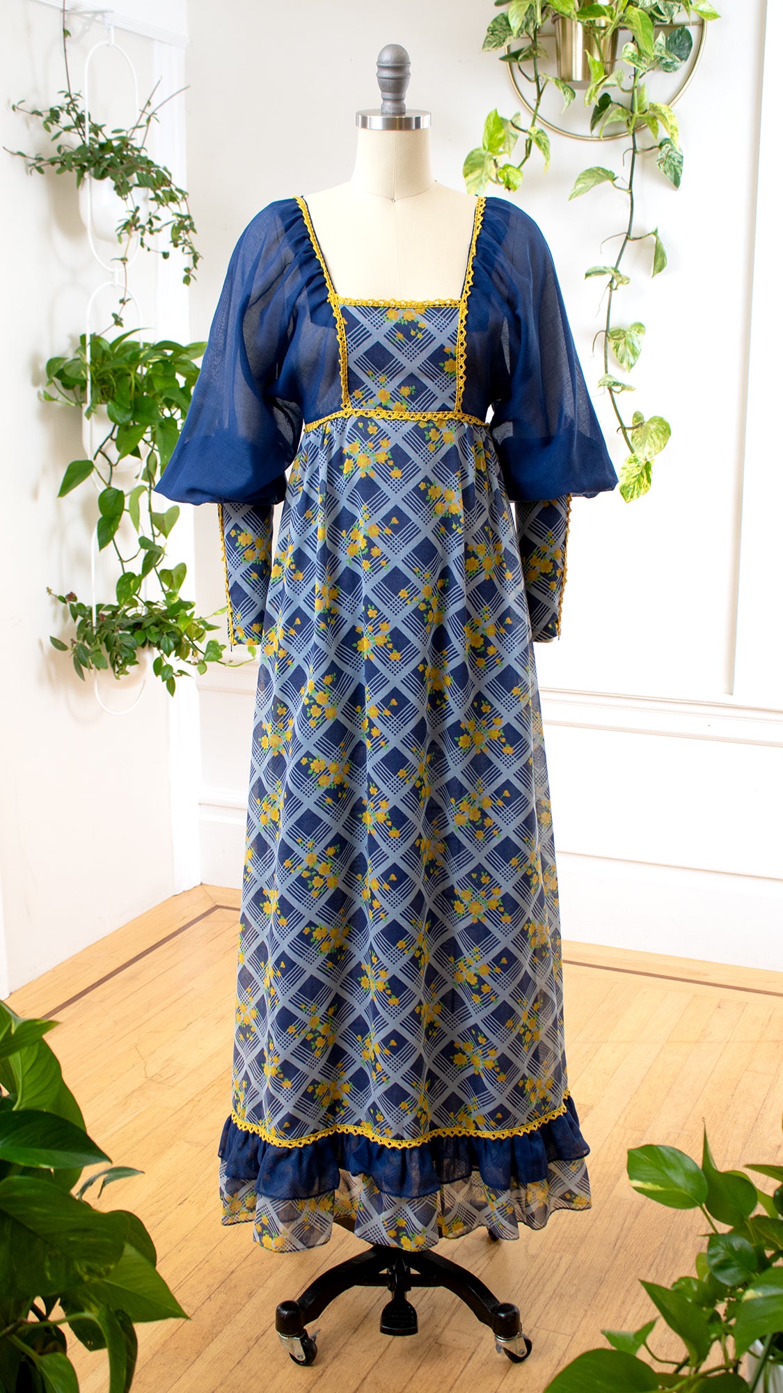 1960s GUNNE SAX Black Label Floral Plaid Maxi Dress | x-small Birthday Life Vintage 1960s GUNNE SAX Black Label Floral Plaid Maxi Dress | x-small Birthday Life Vintage