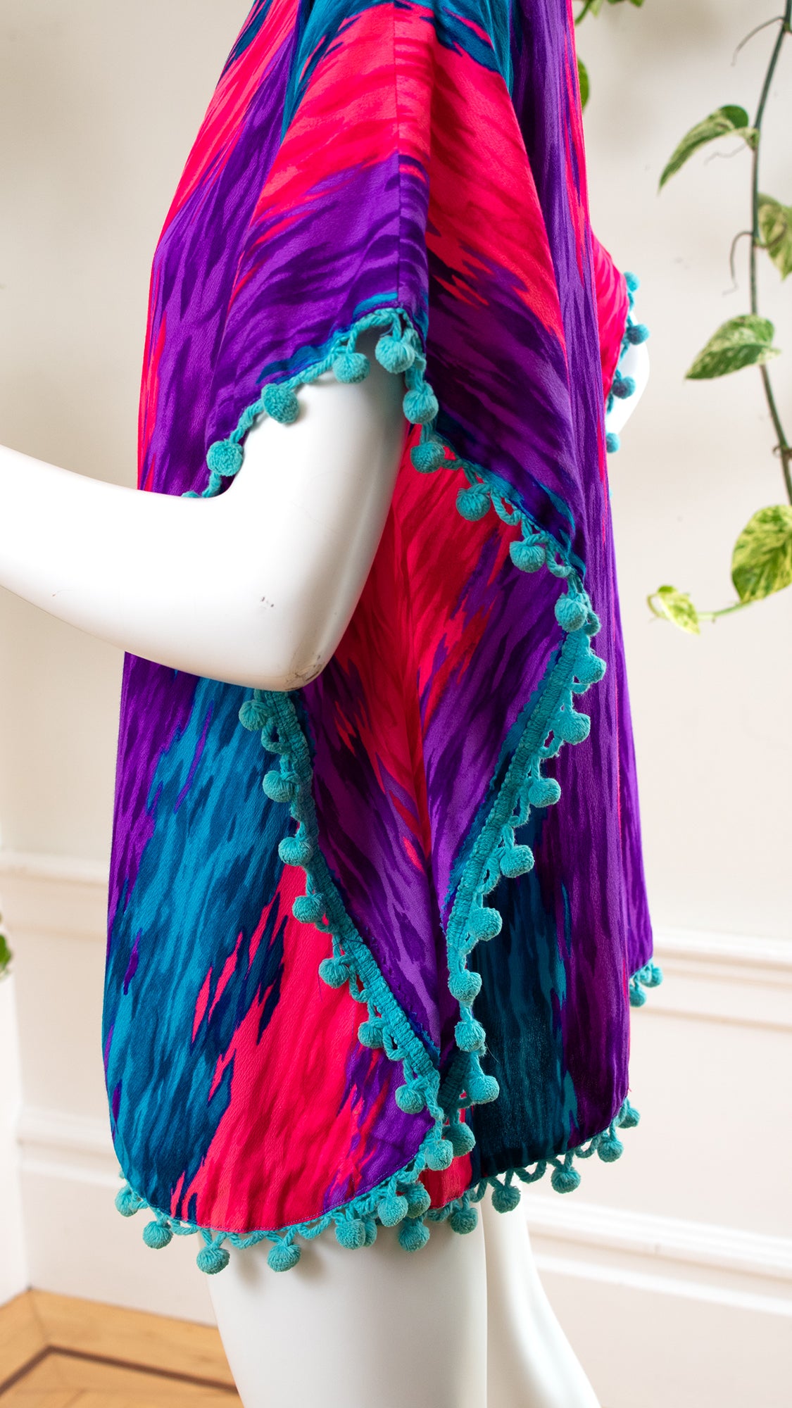 1960s 1970s Psychedelic Barkcloth & Dingle Balls Mini Kaftan | xs-large