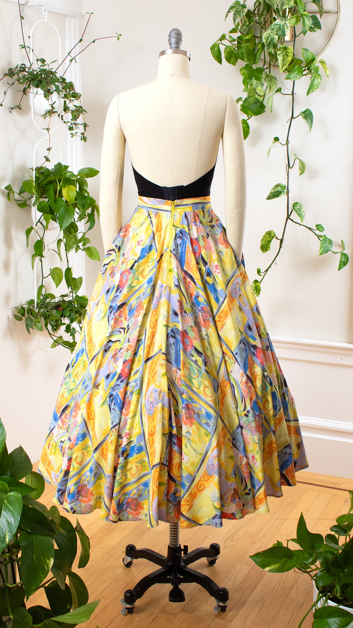 1980s Floral Still Life Novelty Print Circle Skirt | small