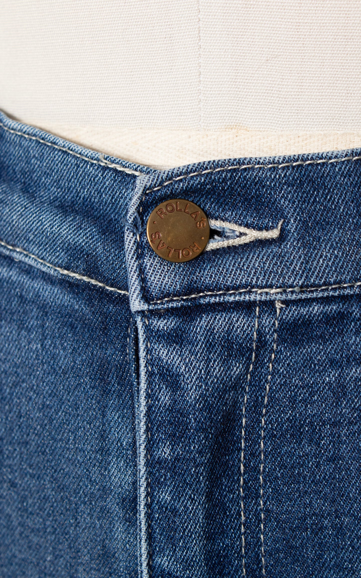 Modern ROLLA'S "Eastcoast Flare" 1970s Stretchy Bell Bottom Jeans | x-small/small