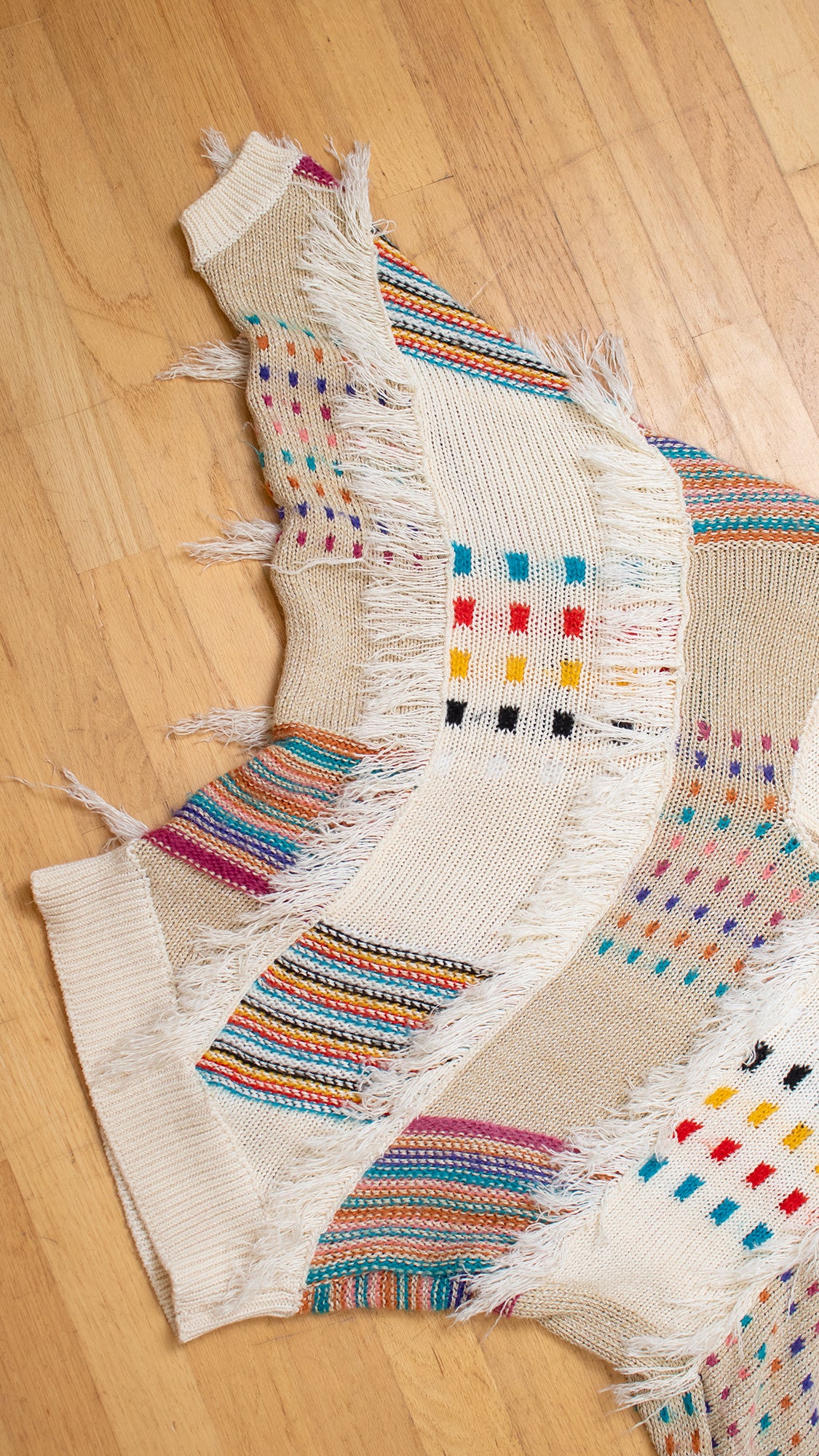 NEW ⭐️ 1980s Fringed Art Sweater | small/medium