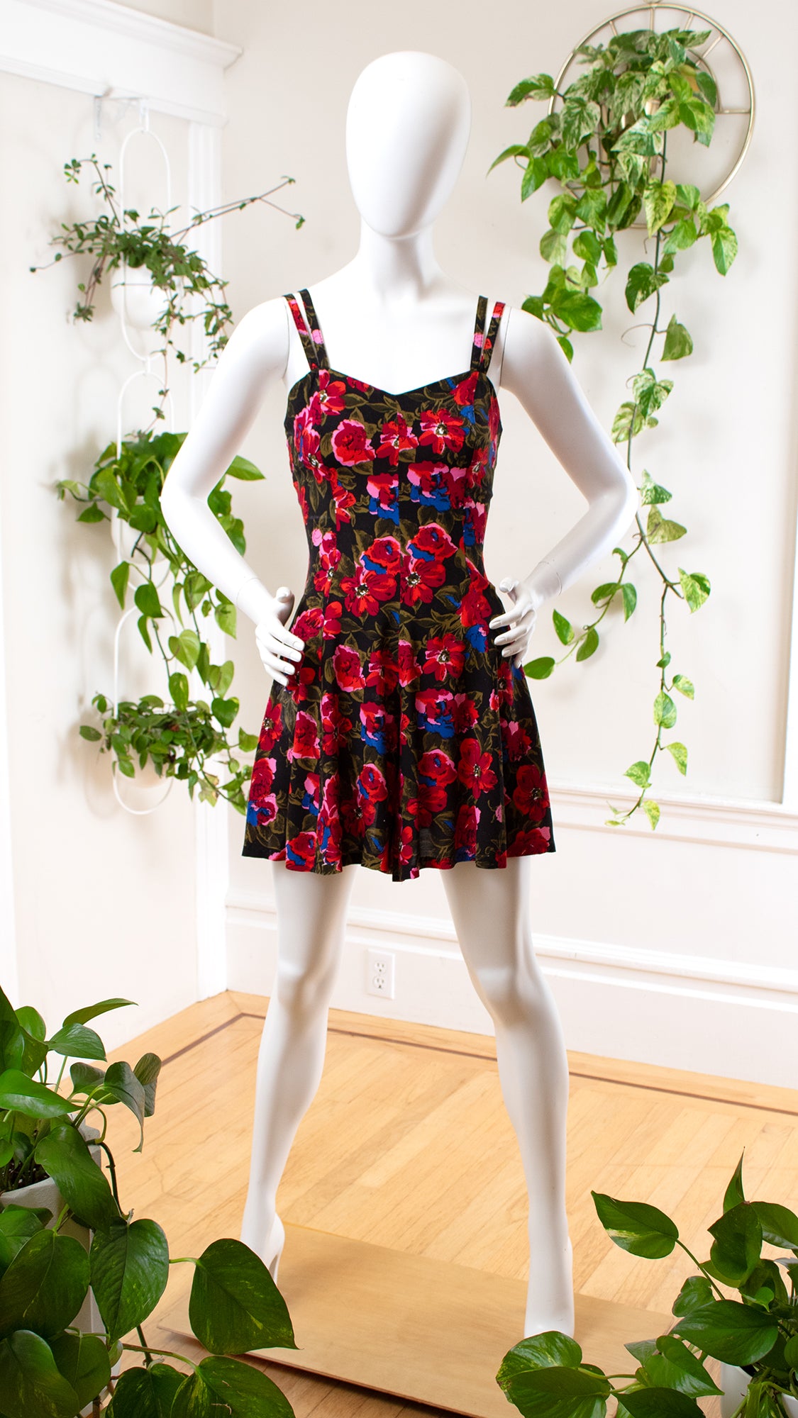 1990s ALL THAT JAZZ Floral Rayon Romper | small/medium