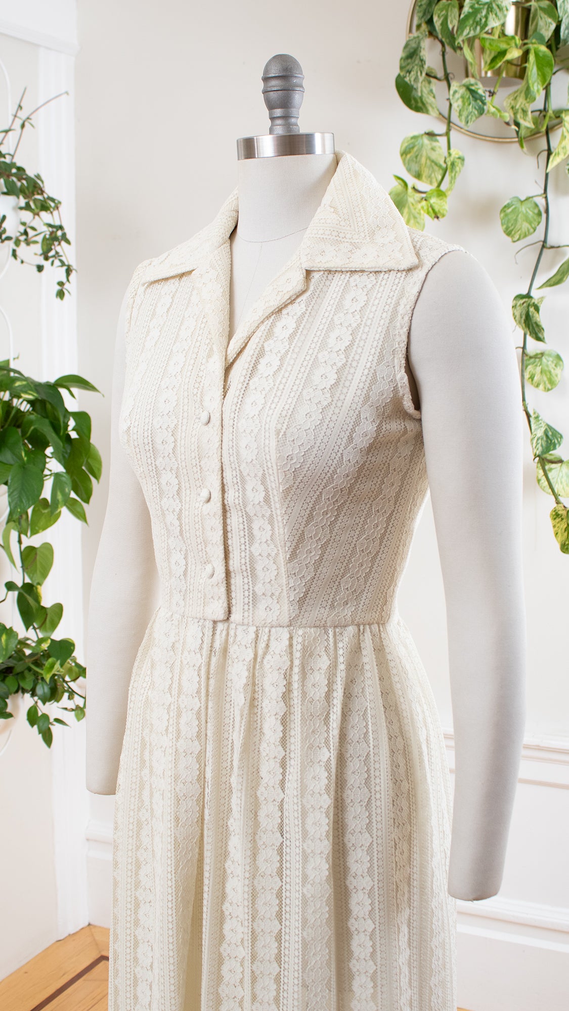 1960s Cream Lace Maxi Shirtwaist Dress | small/medium