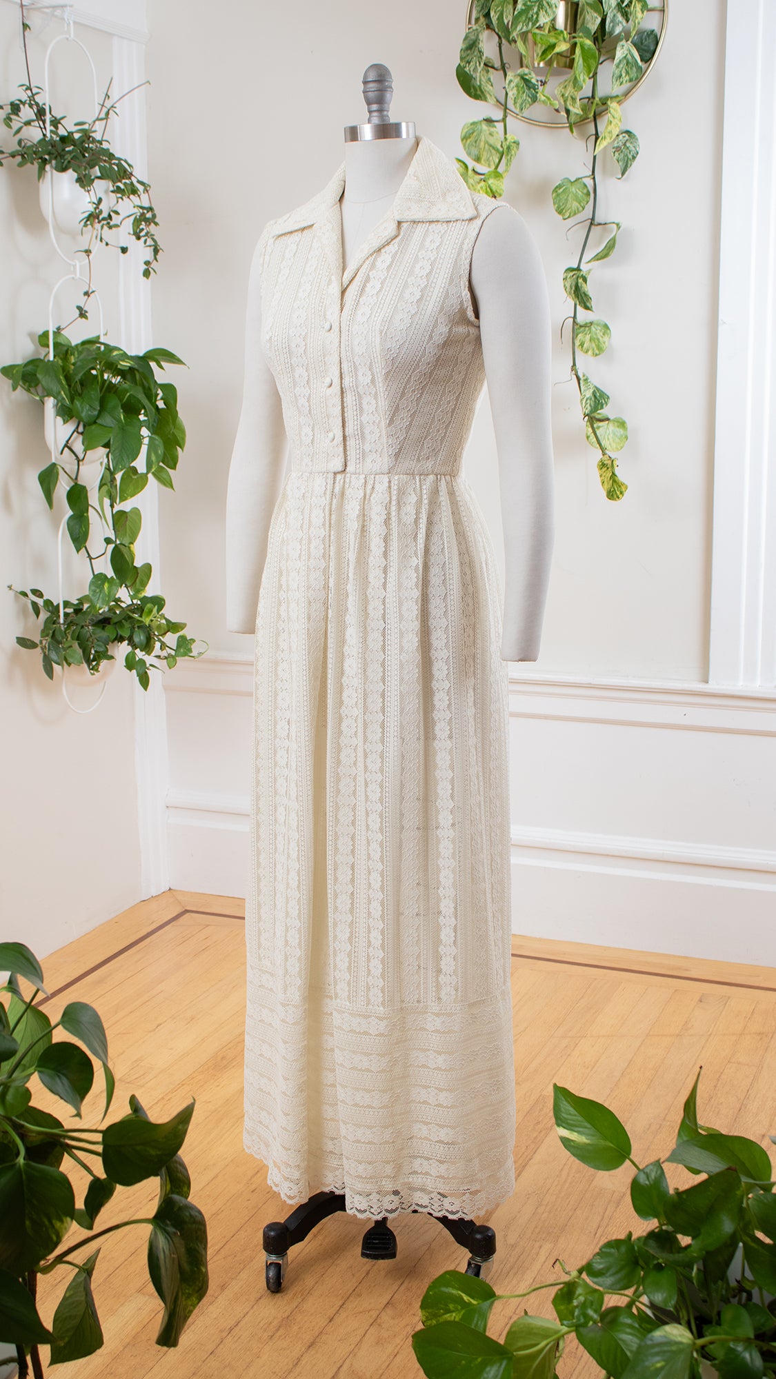 1960s Cream Lace Maxi Shirtwaist Dress | small/medium