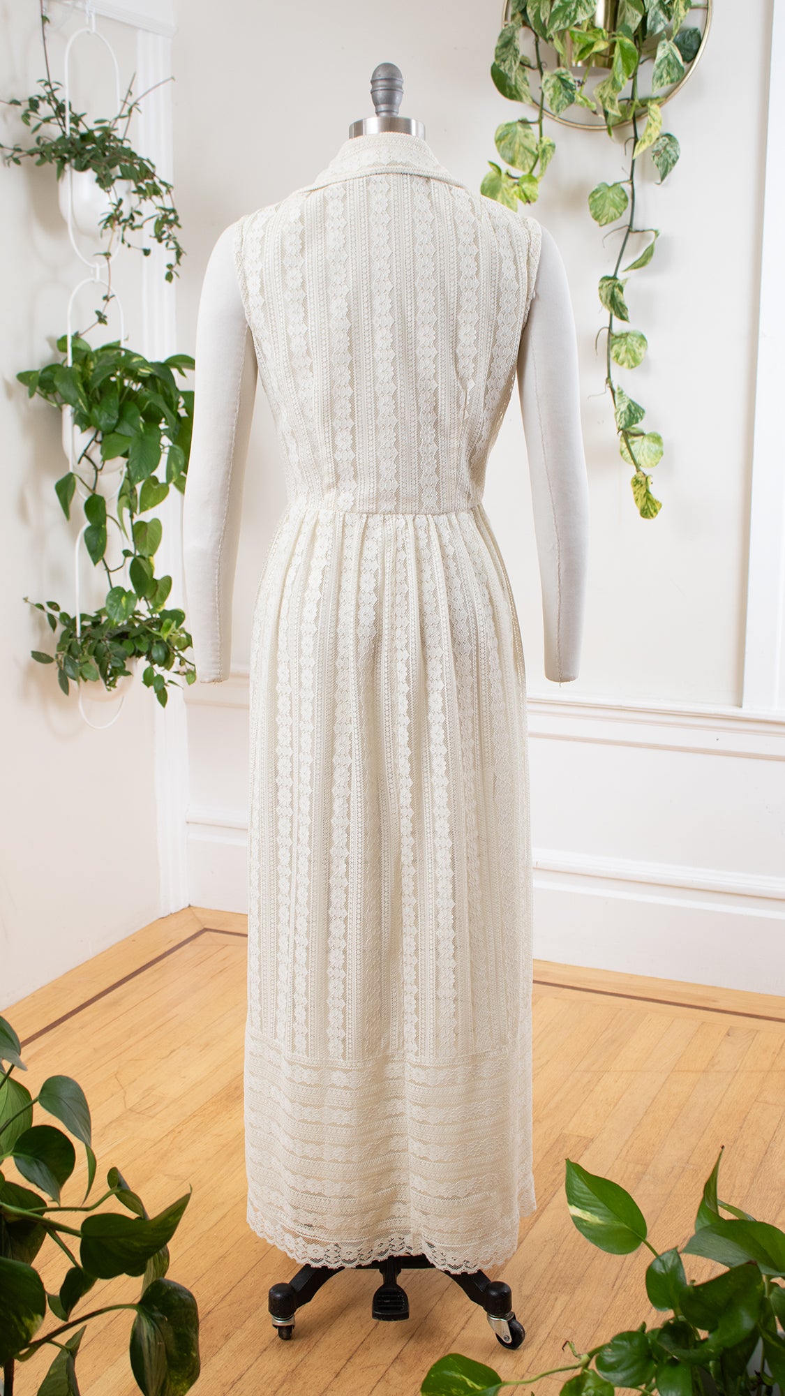 1960s Cream Lace Maxi Shirtwaist Dress | small/medium