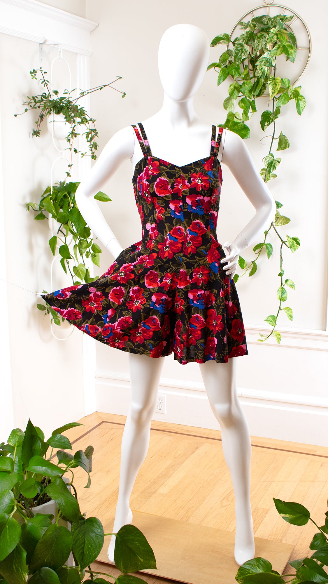1990s ALL THAT JAZZ Floral Rayon Romper | small/medium