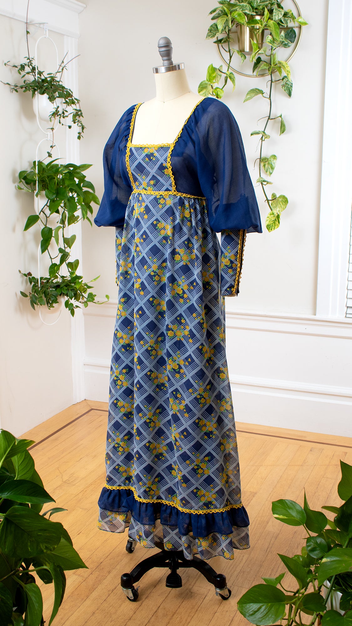 1960s GUNNE SAX Black Label Floral Plaid Maxi Dress | x-small