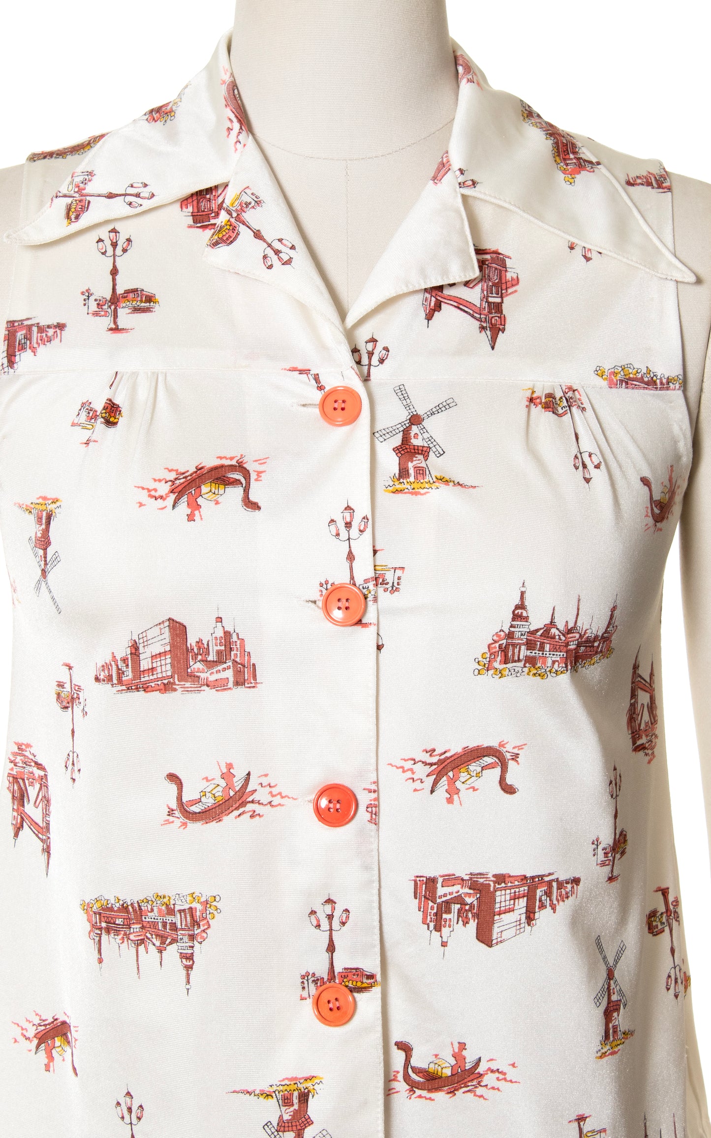1970s European Cityscape Novelty Print Top | small