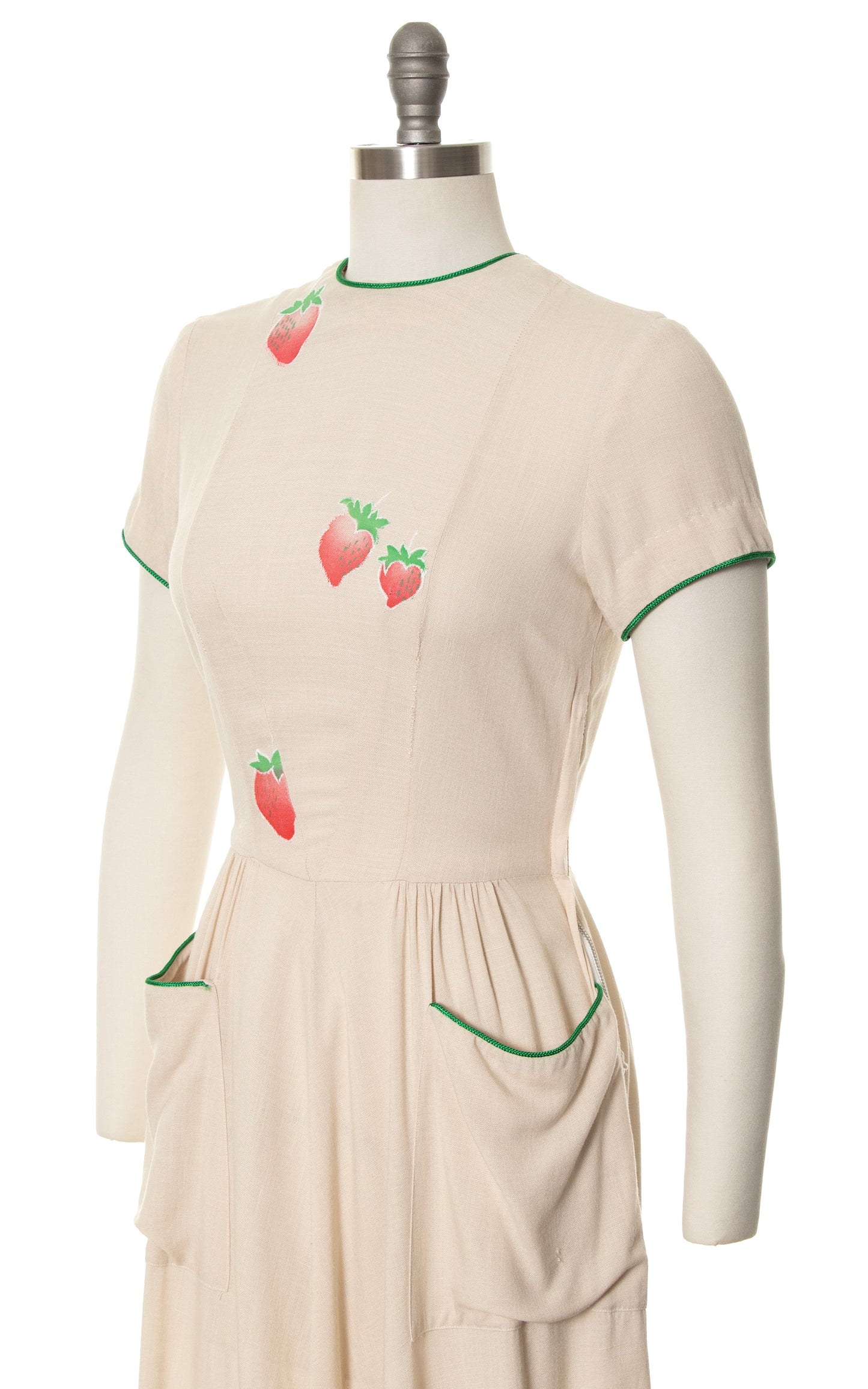 1940s Strawberry Appliqué Linen Dress | small/medium