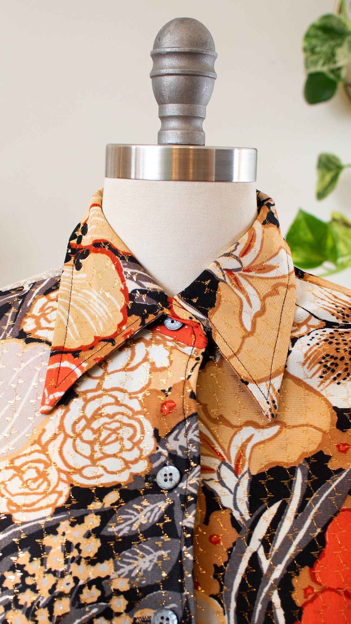 NEW ⭐️ 1970s Metallic Floral Blouse | small