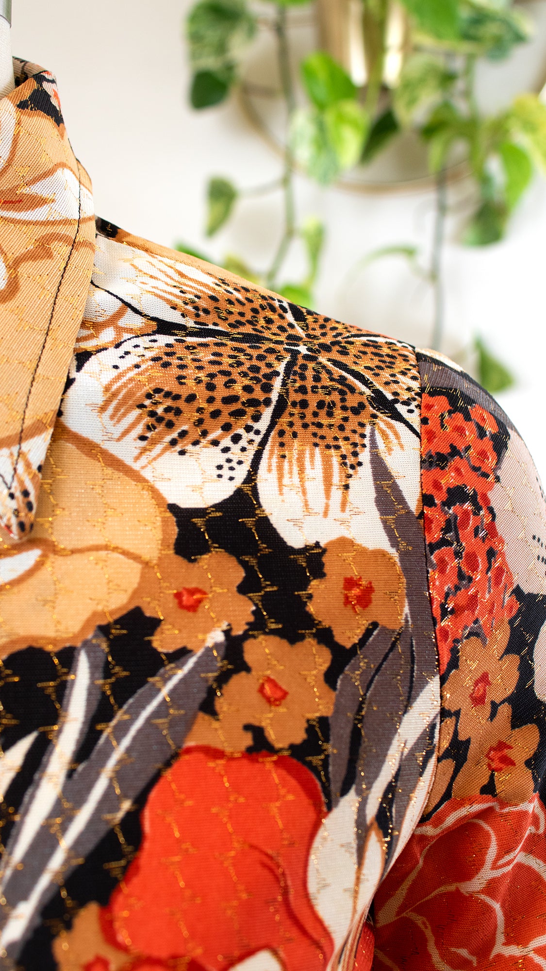 NEW ⭐️ 1970s Metallic Floral Blouse | small