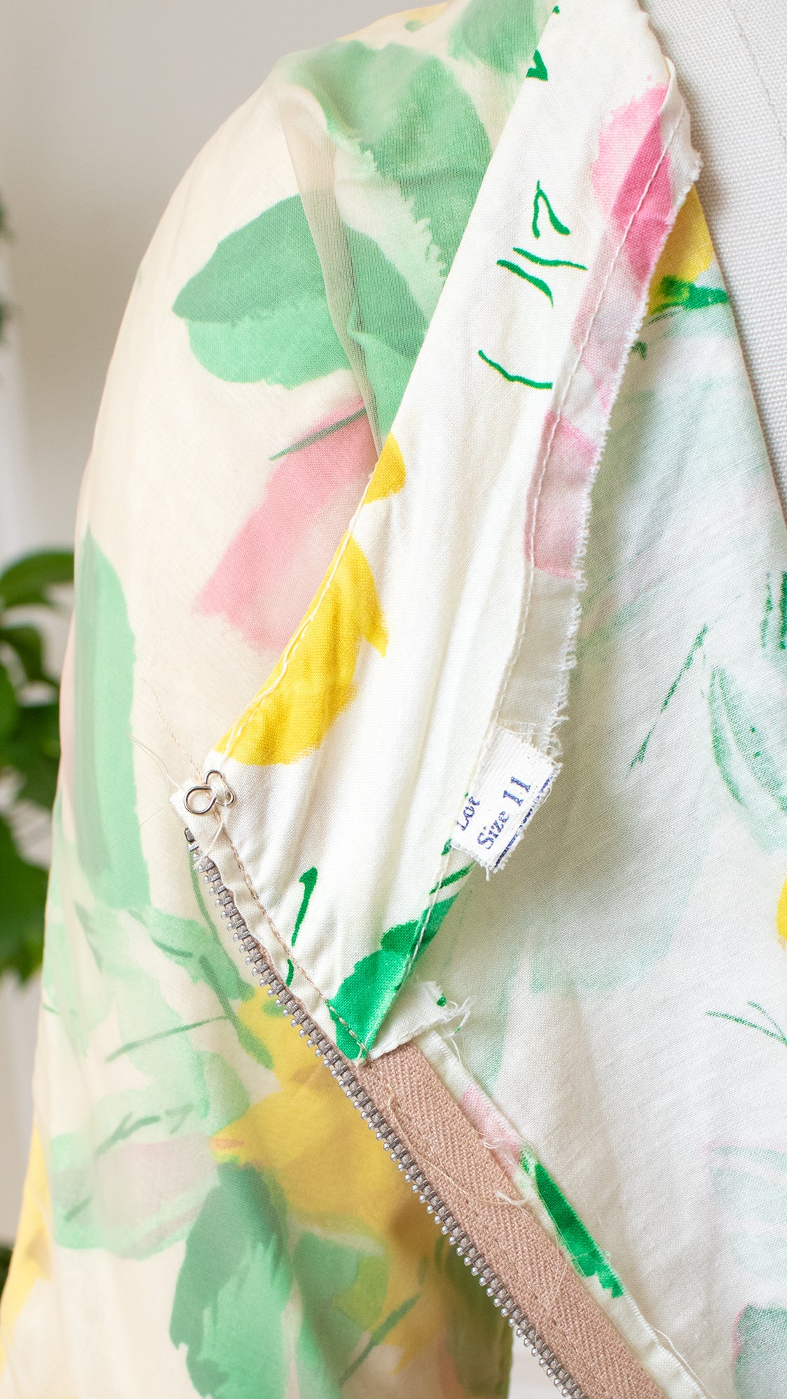 1950s Sheer Overlay Floral Party Dress | small