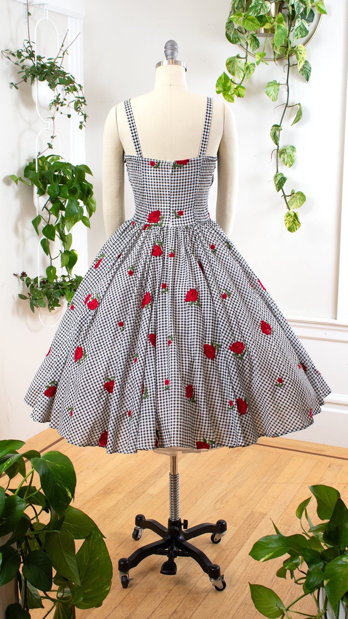 Modern UNIQUE VINTAGE "Golightly" Rose Embroidered Gingham Sundress | x-small/small
