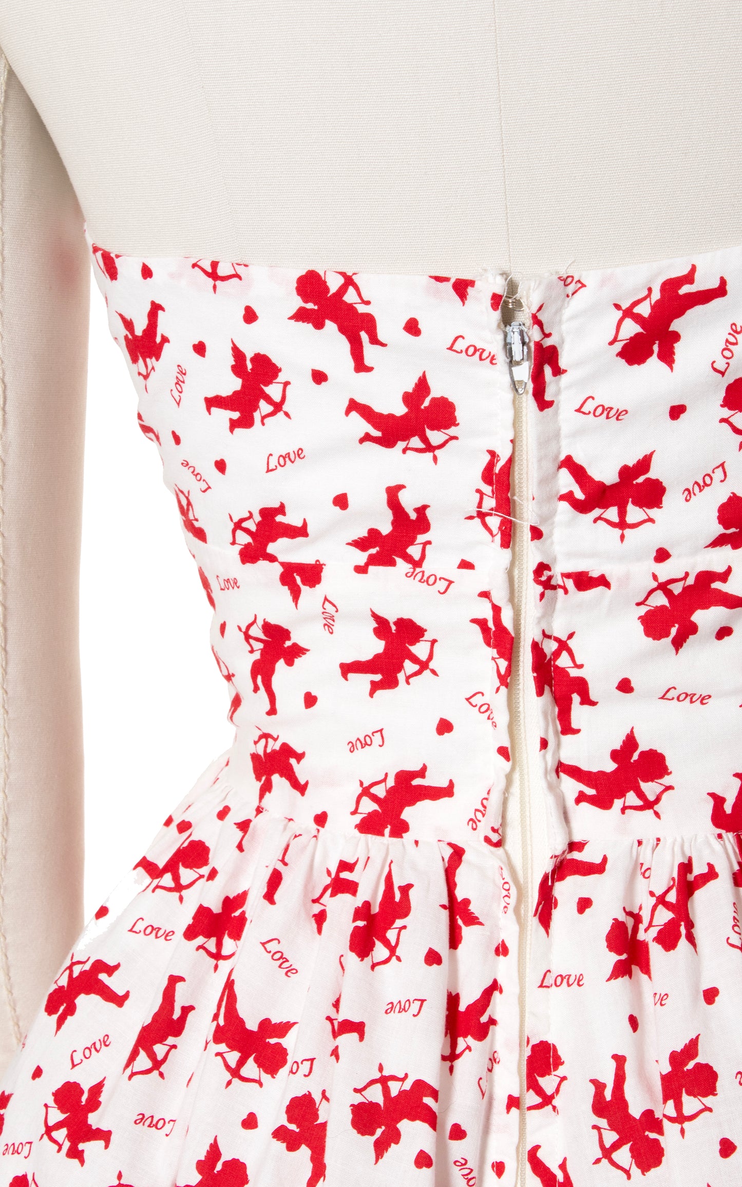 1950s Style Cupid Novelty Print Sundress with Pockets | medium