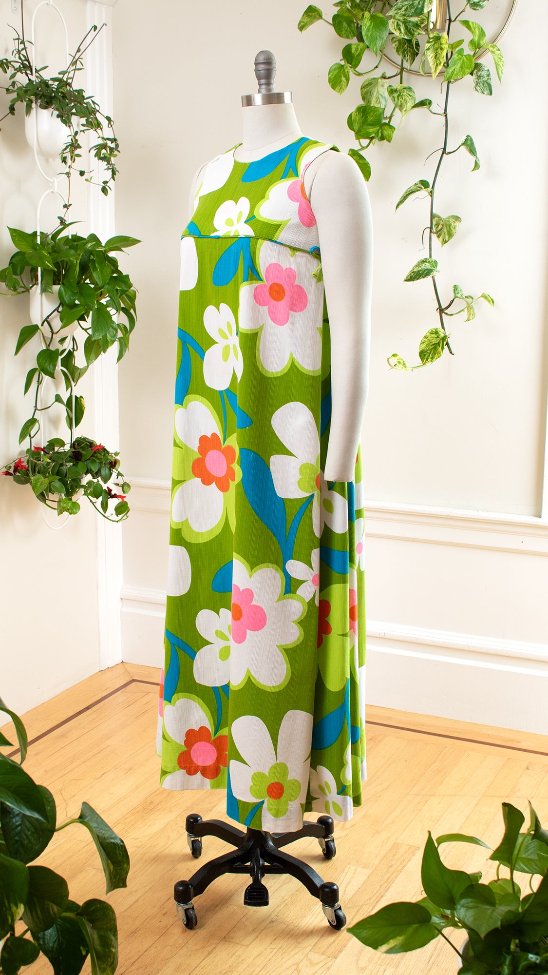 1960s 1970s Hawaiian Floral Maxi Tent Dress | small
