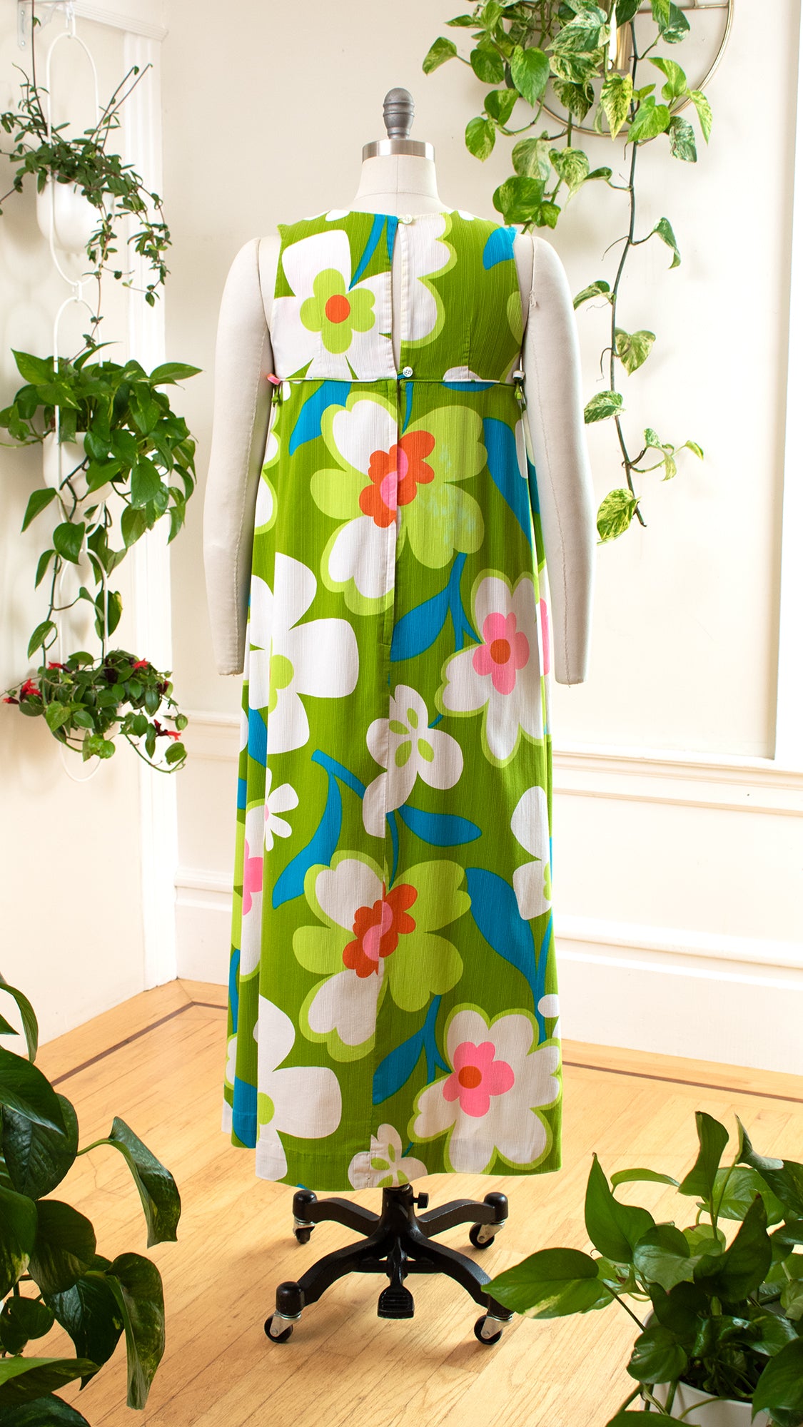 1960s 1970s Hawaiian Floral Maxi Tent Dress | small