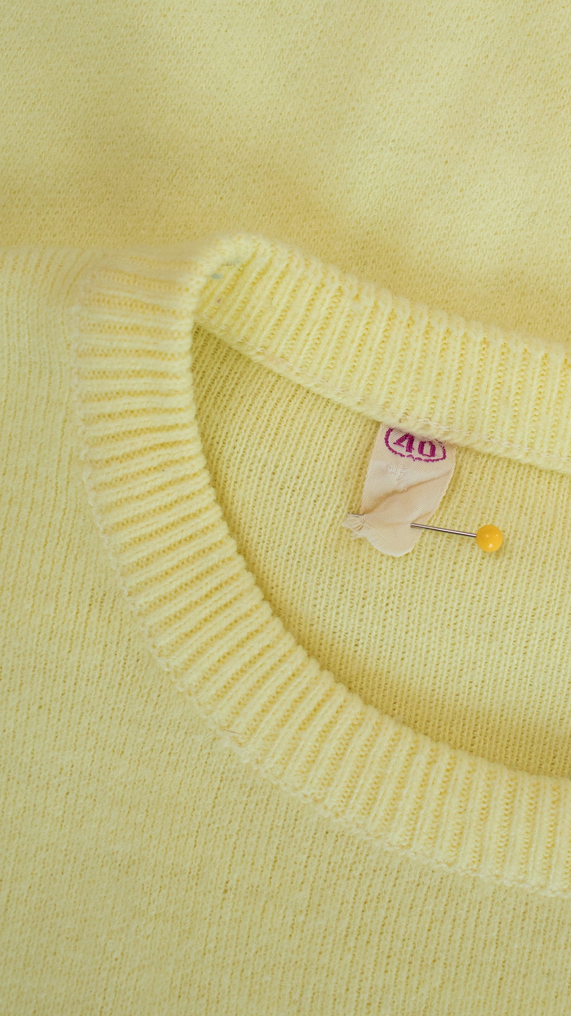 1950s Pastel Yellow Sweater Top | medium