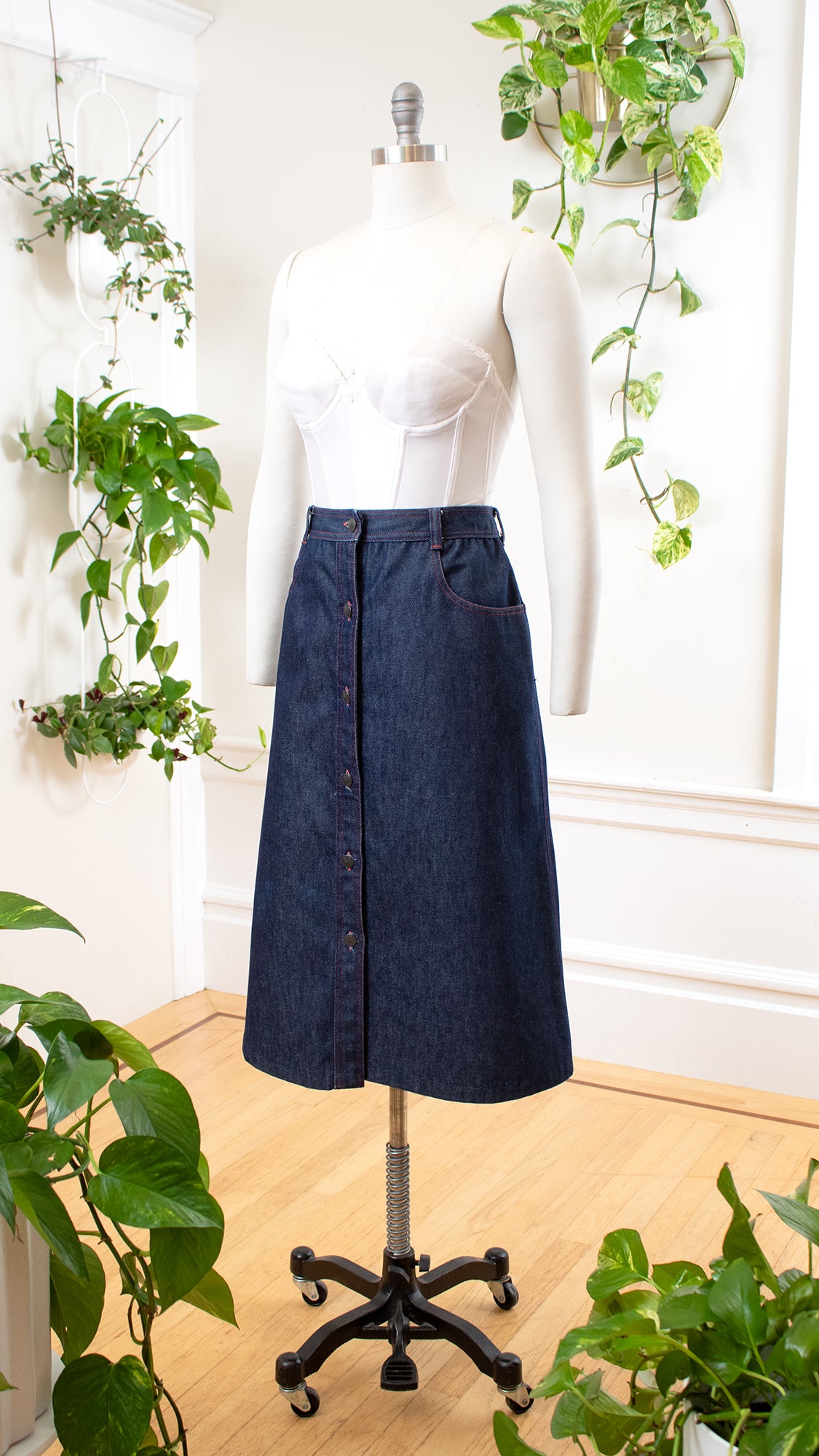 NEW ⭐️ 1980s HALSTON Denim Skirt | medium